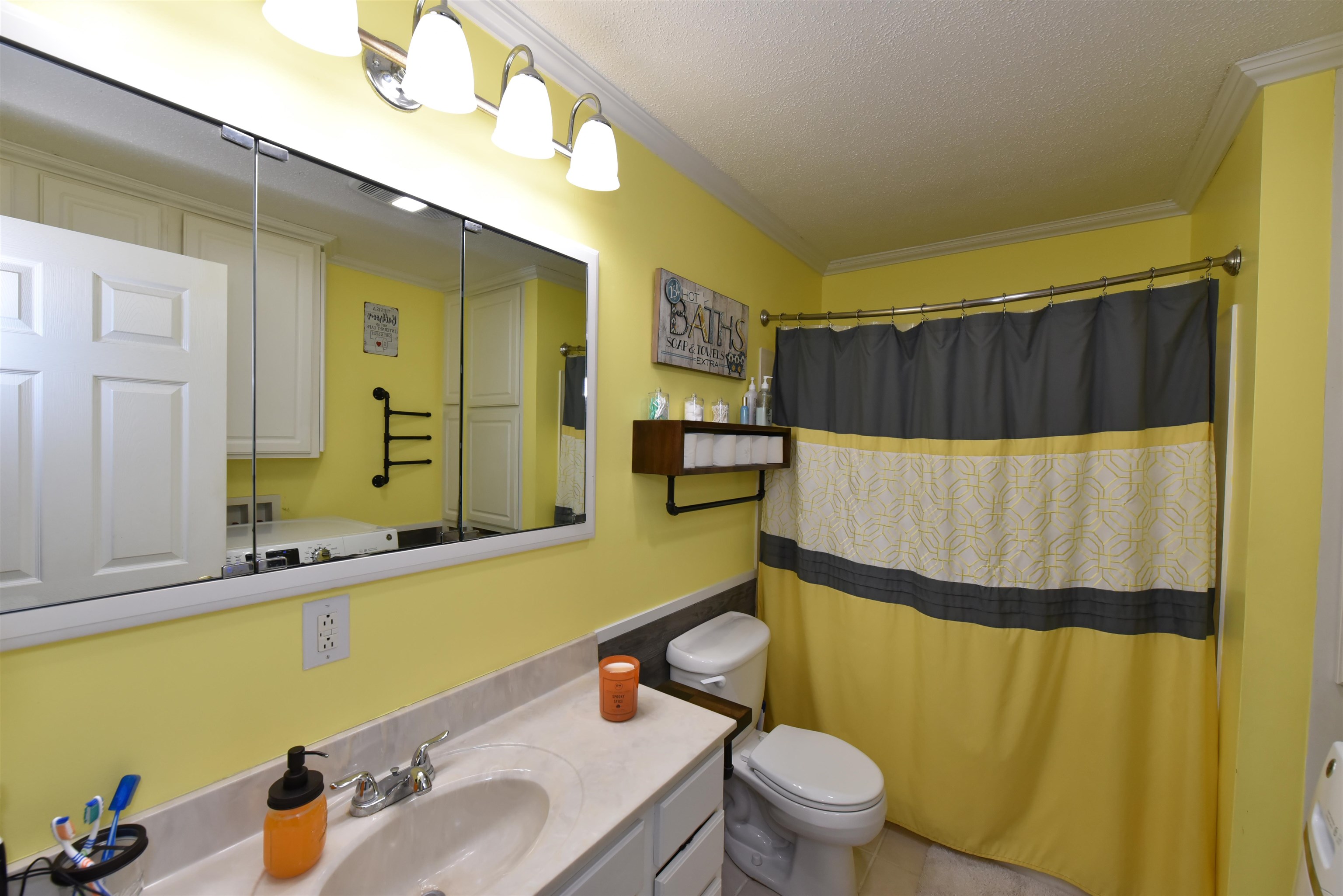 3018 Yellowstone Dr, Owensboro, Kentucky 42301-0000, 3 Bedrooms Bedrooms, ,1 BathroomBathrooms,Single Family Residence,For Sale,Yellowstone Dr,88277