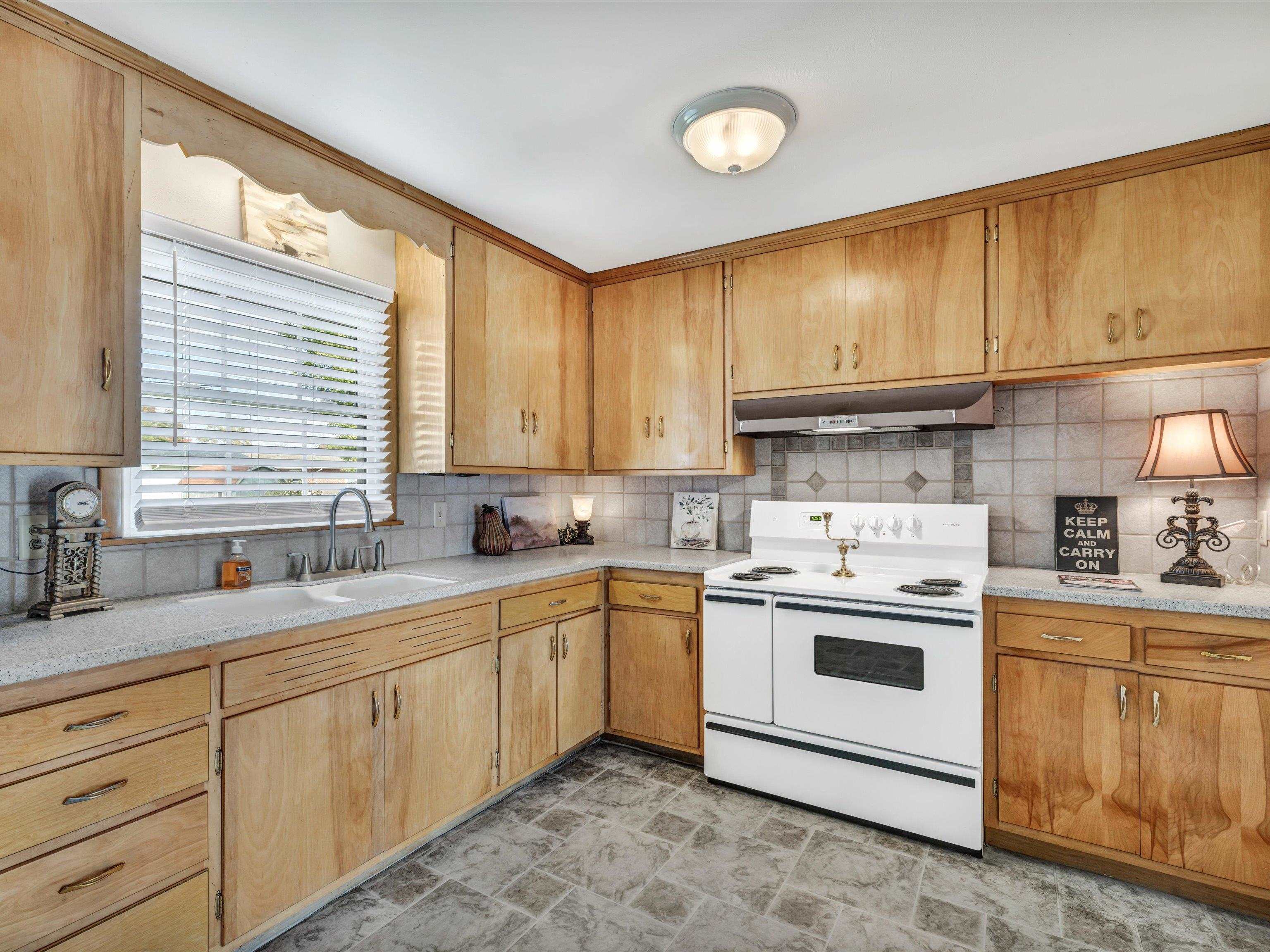 1239 Concord Terrace, Owensboro, Kentucky 42303, 3 Bedrooms Bedrooms, ,1 BathroomBathrooms,Single Family Residence,For Sale,Concord Terrace,88294