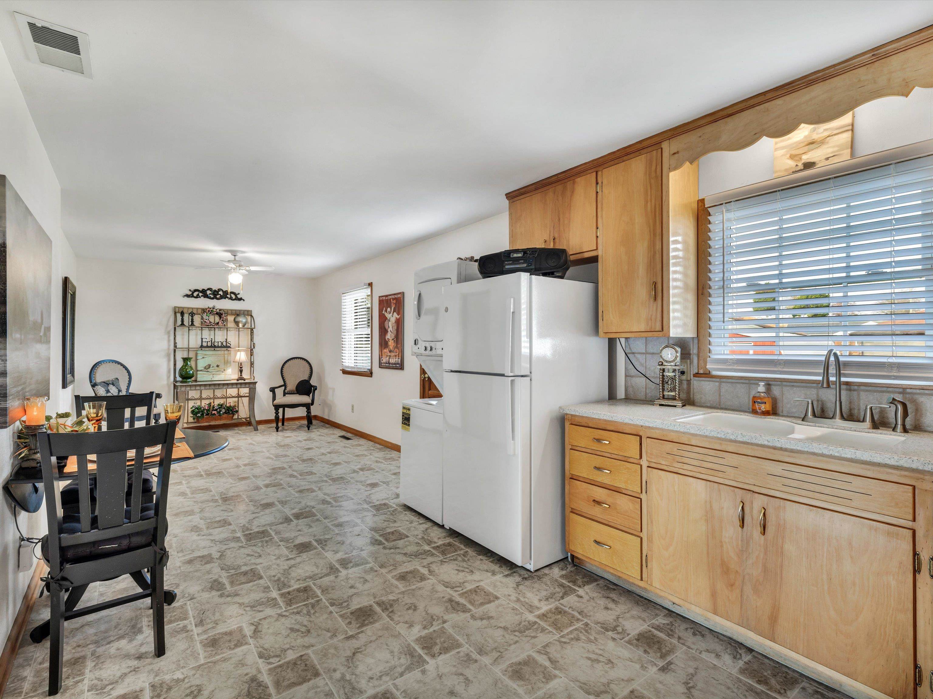 1239 Concord Terrace, Owensboro, Kentucky 42303, 3 Bedrooms Bedrooms, ,1 BathroomBathrooms,Single Family Residence,For Sale,Concord Terrace,88294