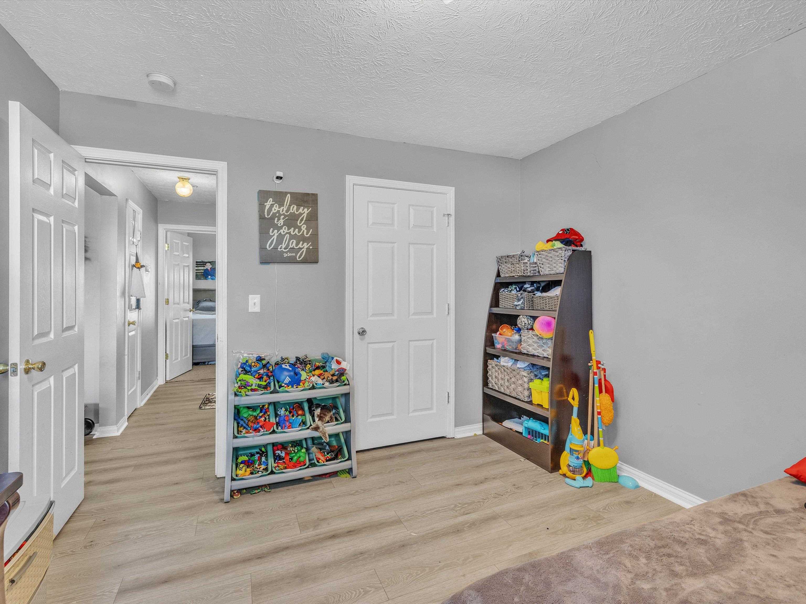 2349 Heritage Park Drive, Owensboro, Kentucky 42301, 3 Bedrooms Bedrooms, ,2 BathroomsBathrooms,Single Family Residence,For Sale,Heritage Park Drive,88296