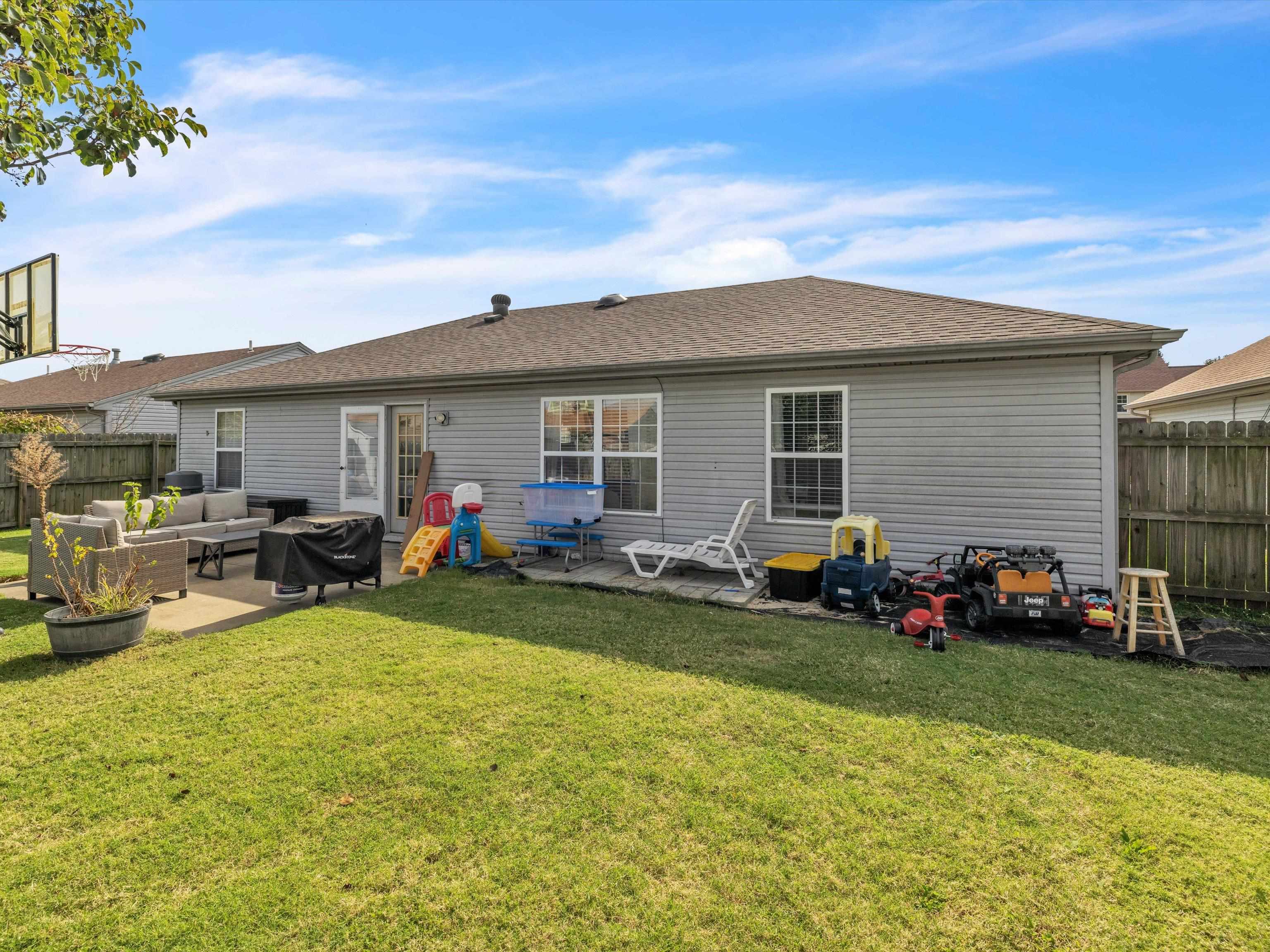 2349 Heritage Park Drive, Owensboro, Kentucky 42301, 3 Bedrooms Bedrooms, ,2 BathroomsBathrooms,Single Family Residence,For Sale,Heritage Park Drive,88296