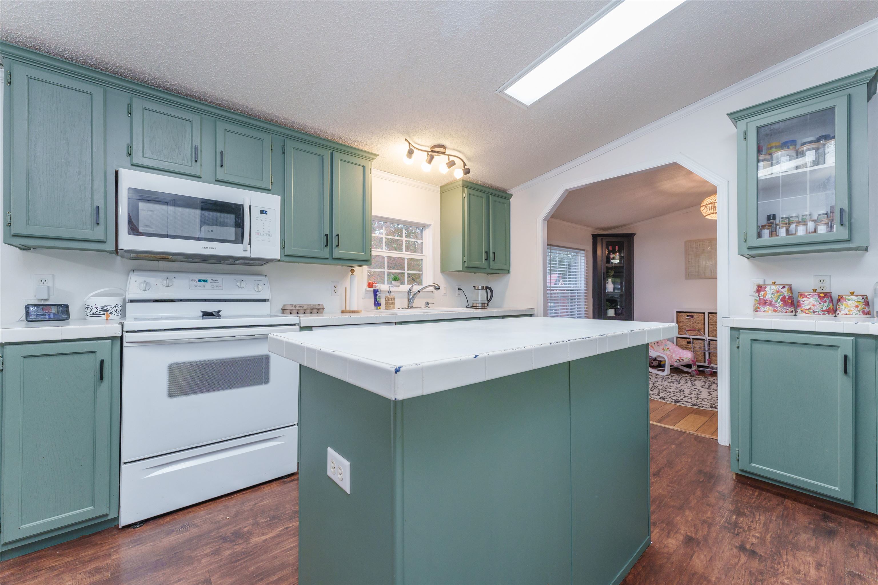 4056 Silent Doe Xing, Owensboro, Kentucky 42301, 3 Bedrooms Bedrooms, ,2 BathroomsBathrooms,Manufactured On Land,For Sale,Silent Doe Xing,88299