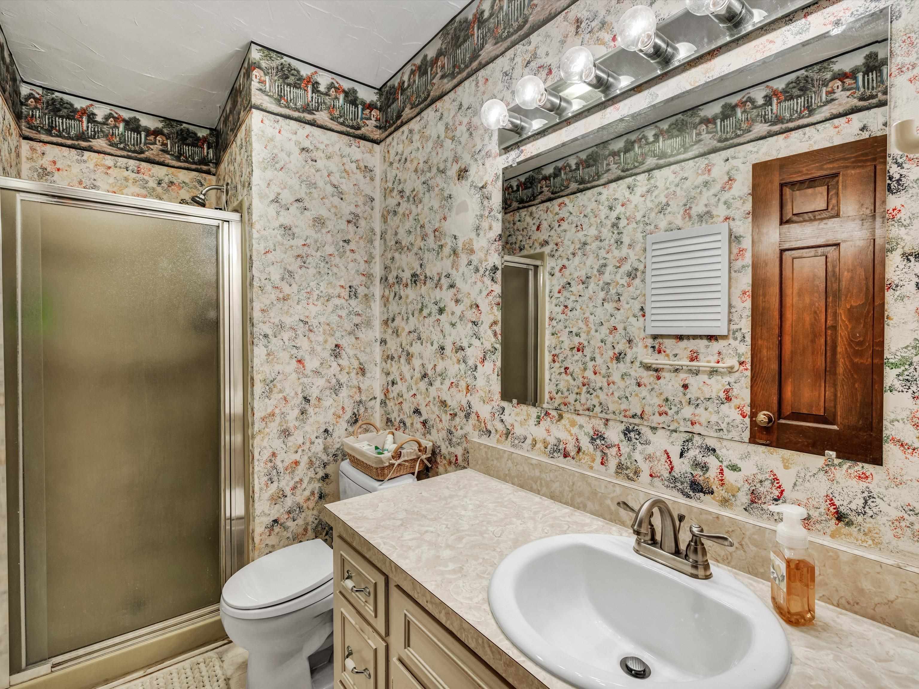 2003 Bayview Drive, Madisonville, Kentucky 42431, 4 Bedrooms Bedrooms, ,3 BathroomsBathrooms,Single Family Residence,For Sale,Bayview Drive,88300
