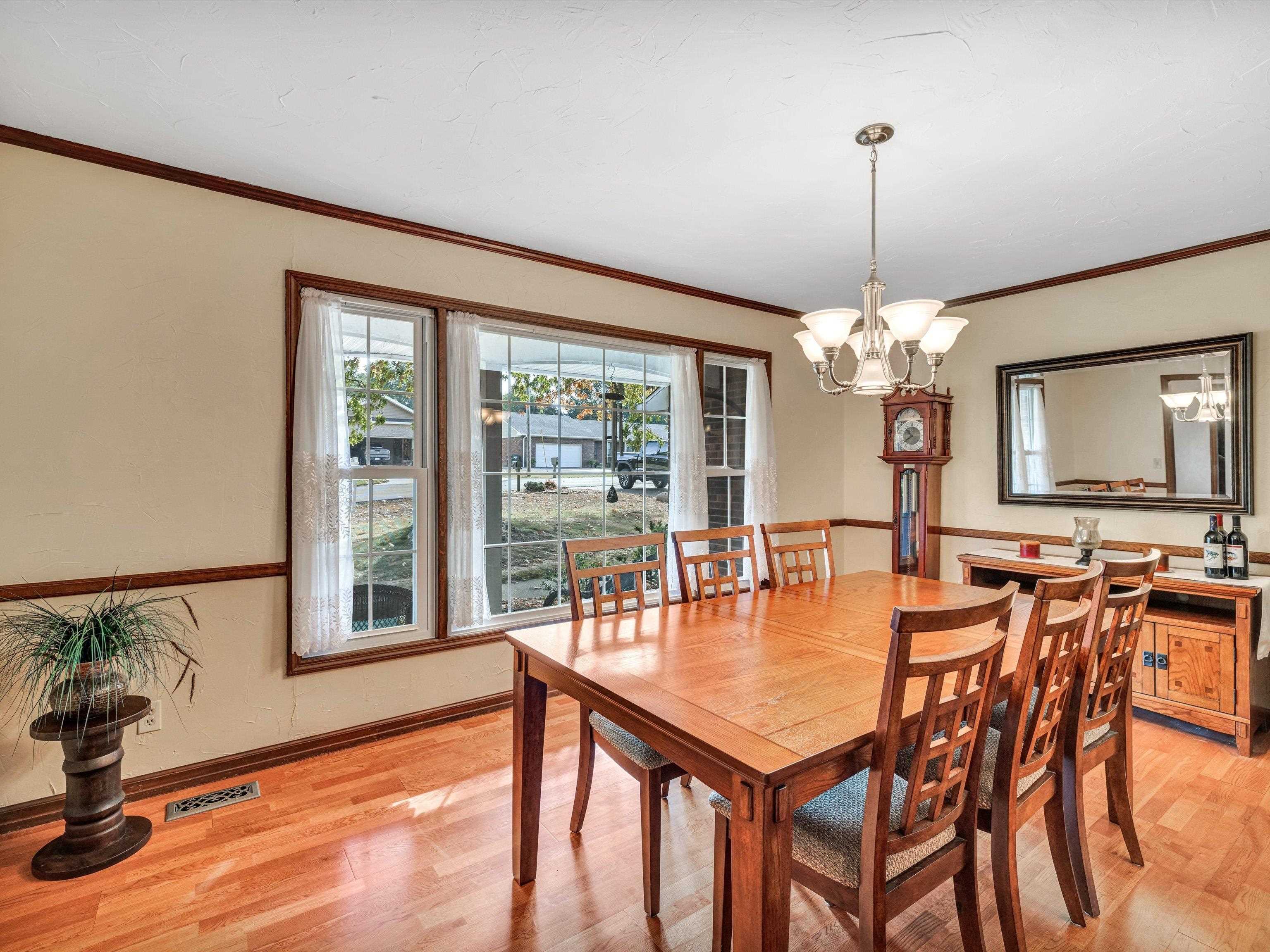 2003 Bayview Drive, Madisonville, Kentucky 42431, 4 Bedrooms Bedrooms, ,3 BathroomsBathrooms,Single Family Residence,For Sale,Bayview Drive,88300
