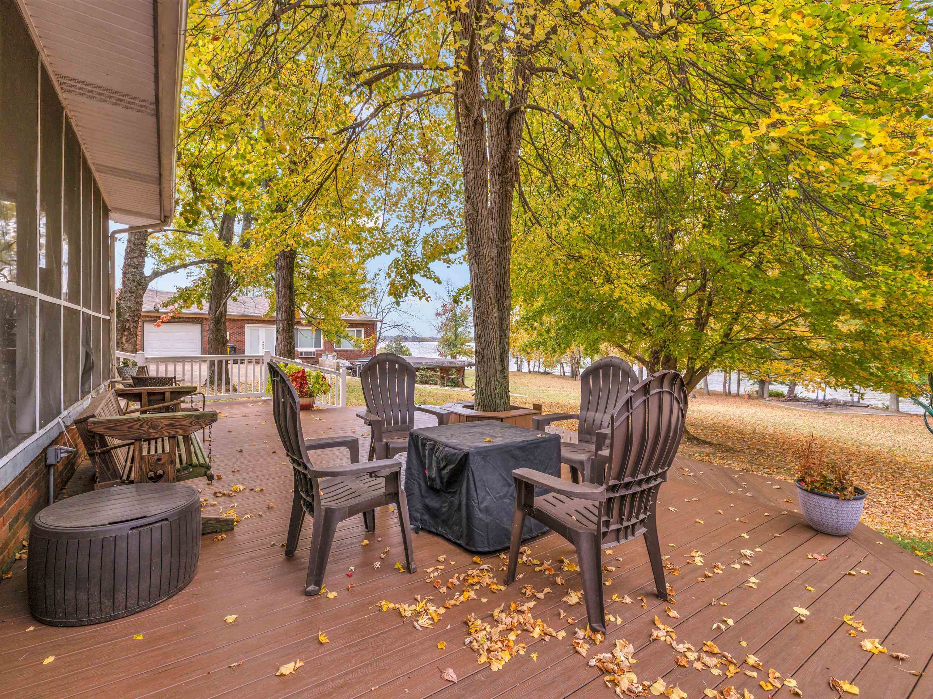 2003 Bayview Drive, Madisonville, Kentucky 42431, 4 Bedrooms Bedrooms, ,3 BathroomsBathrooms,Single Family Residence,For Sale,Bayview Drive,88300