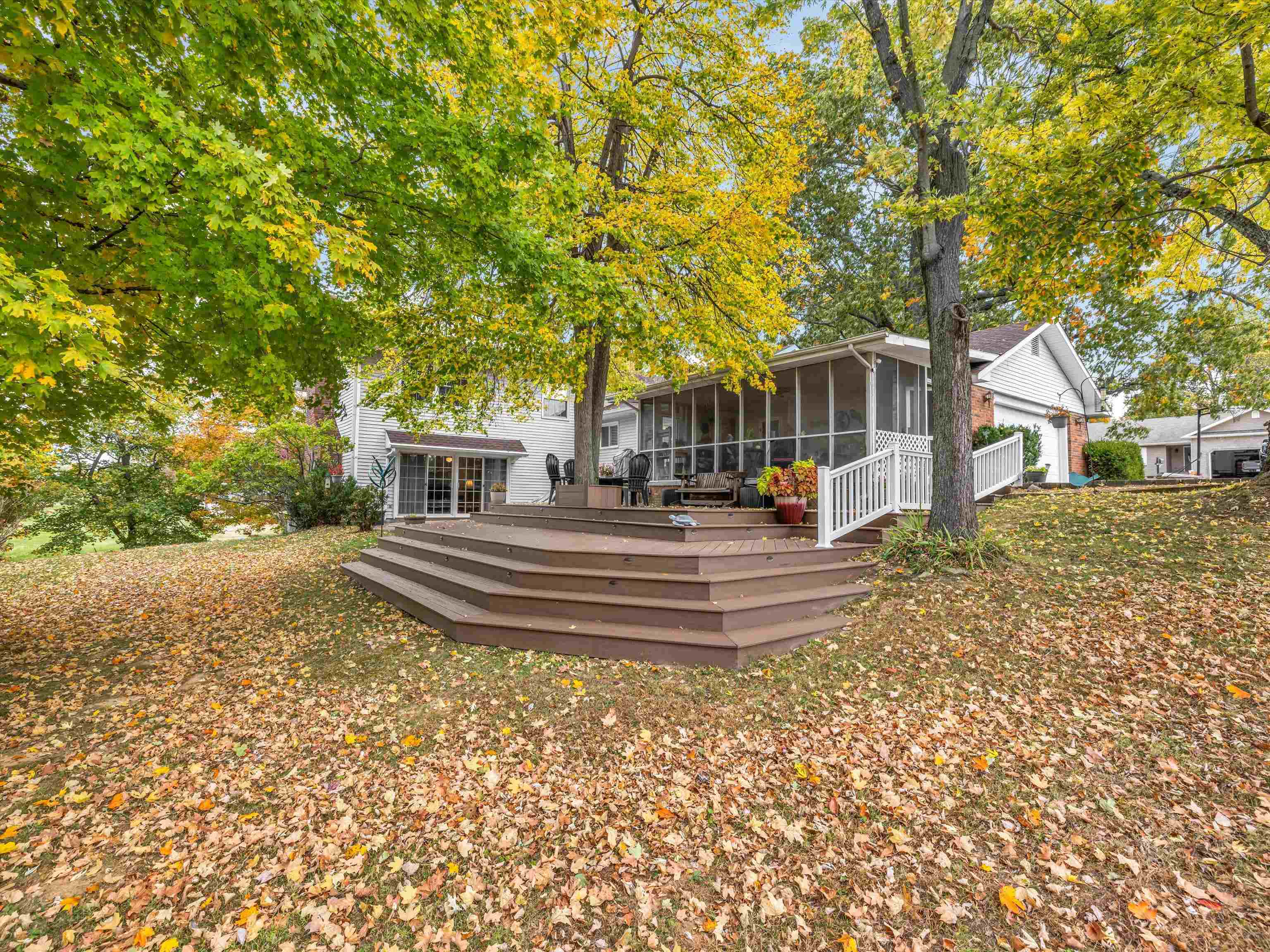 2003 Bayview Drive, Madisonville, Kentucky 42431, 4 Bedrooms Bedrooms, ,3 BathroomsBathrooms,Single Family Residence,For Sale,Bayview Drive,88300