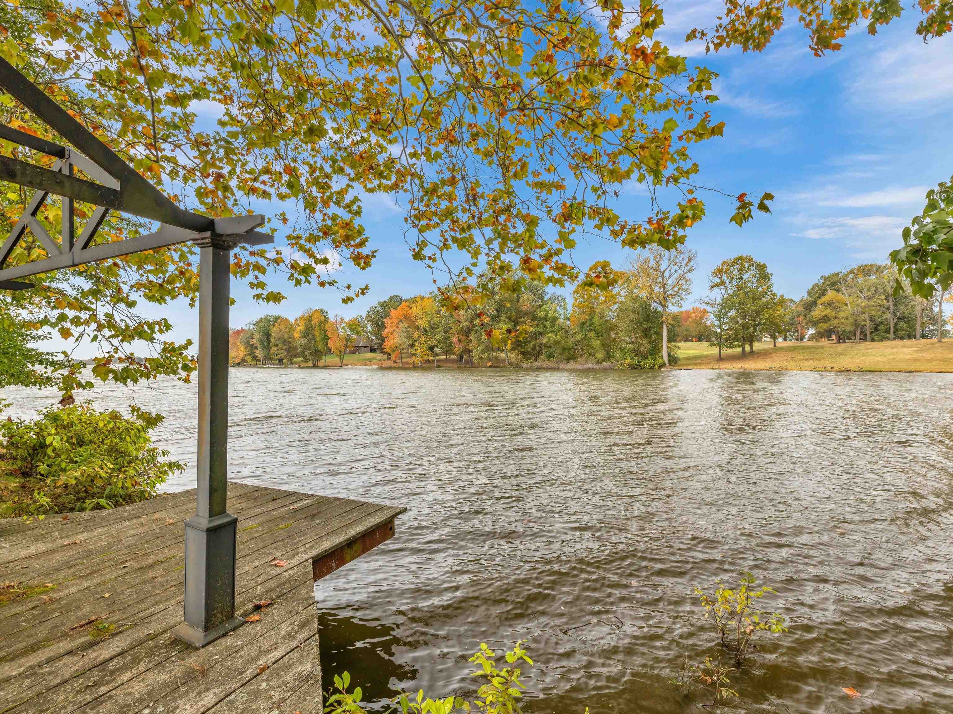 2003 Bayview Drive, Madisonville, Kentucky 42431, 4 Bedrooms Bedrooms, ,3 BathroomsBathrooms,Single Family Residence,For Sale,Bayview Drive,88300