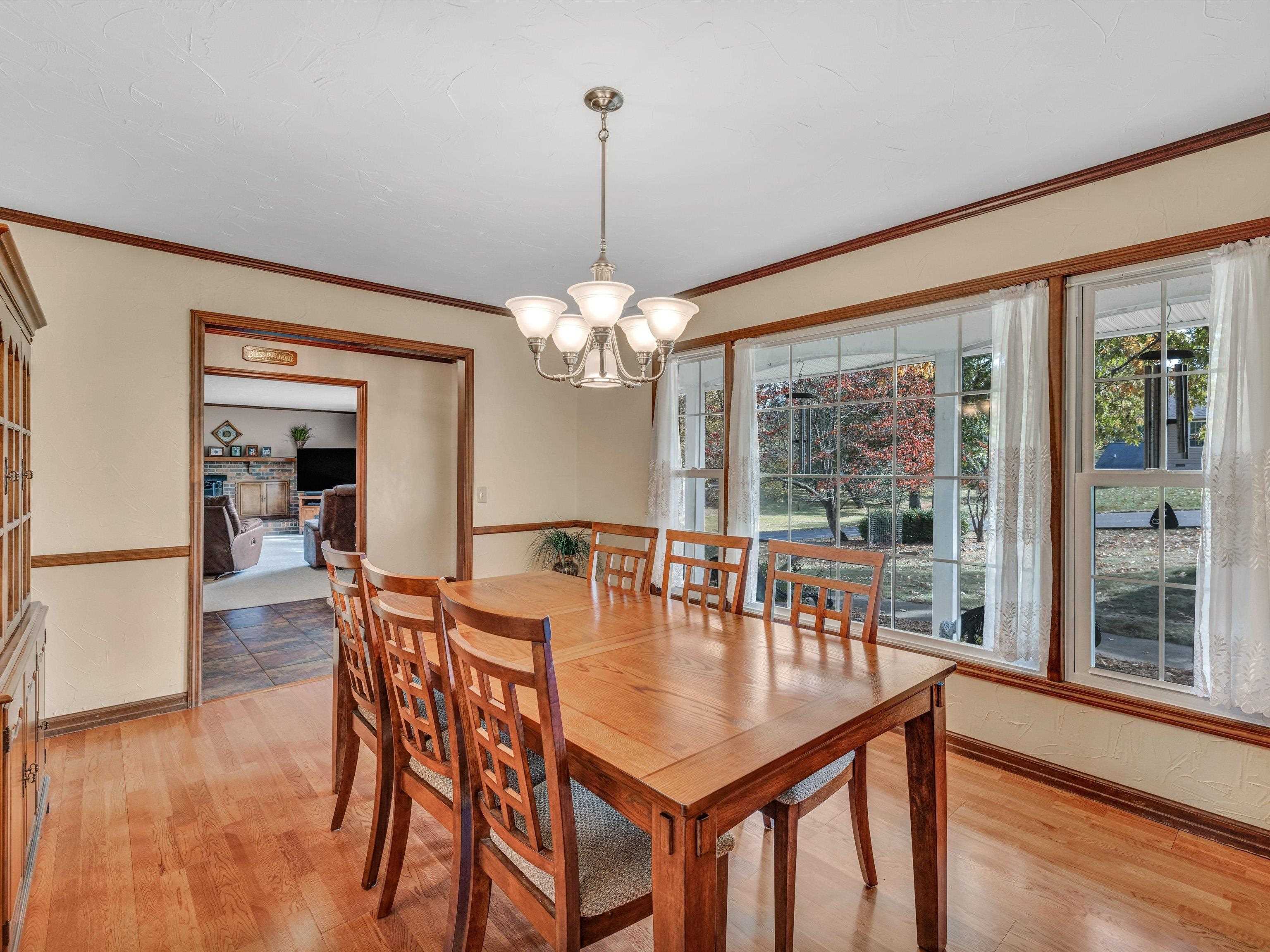 2003 Bayview Drive, Madisonville, Kentucky 42431, 4 Bedrooms Bedrooms, ,3 BathroomsBathrooms,Single Family Residence,For Sale,Bayview Drive,88300