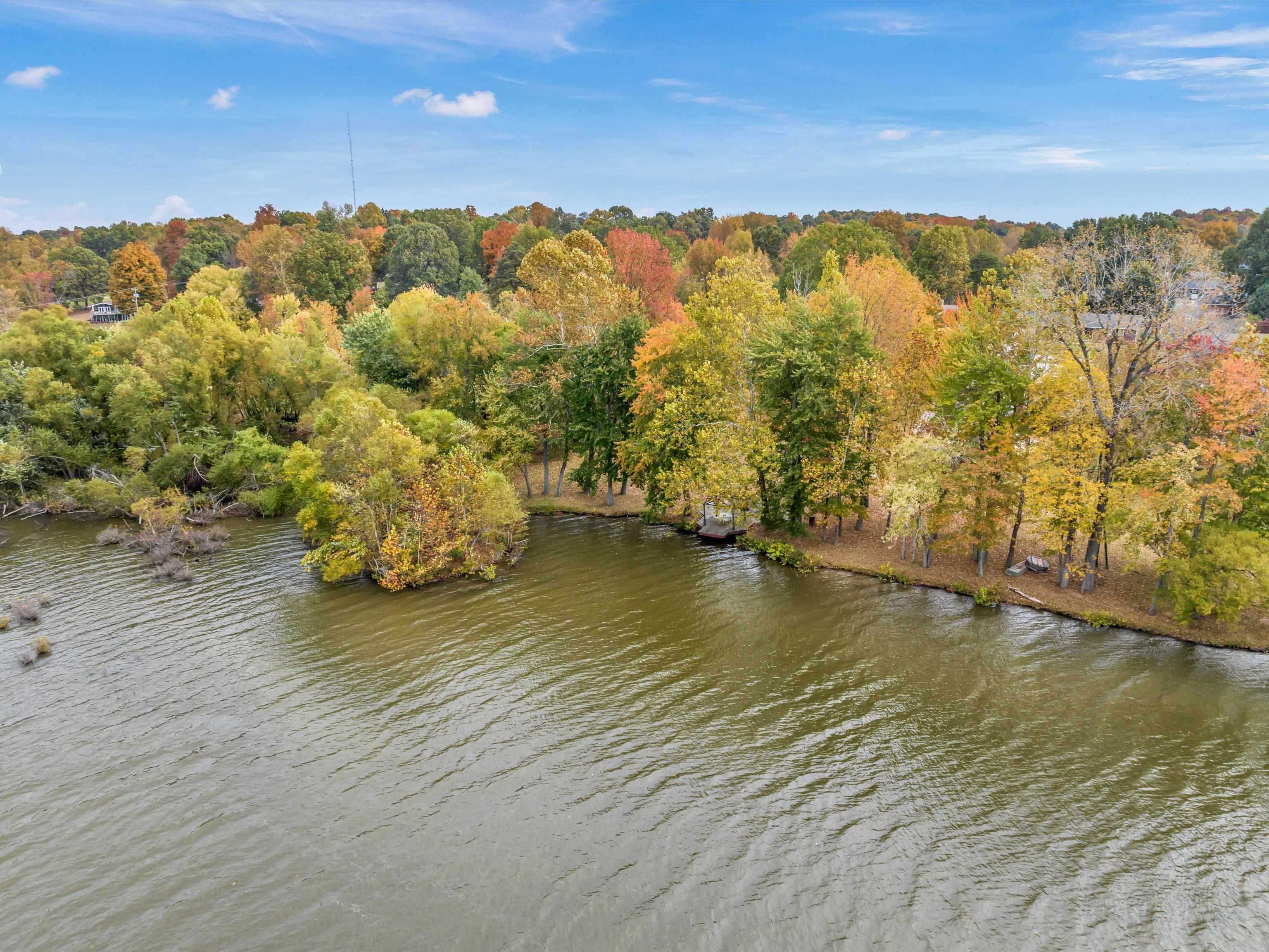 2003 Bayview Drive, Madisonville, Kentucky 42431, 4 Bedrooms Bedrooms, ,3 BathroomsBathrooms,Single Family Residence,For Sale,Bayview Drive,88300