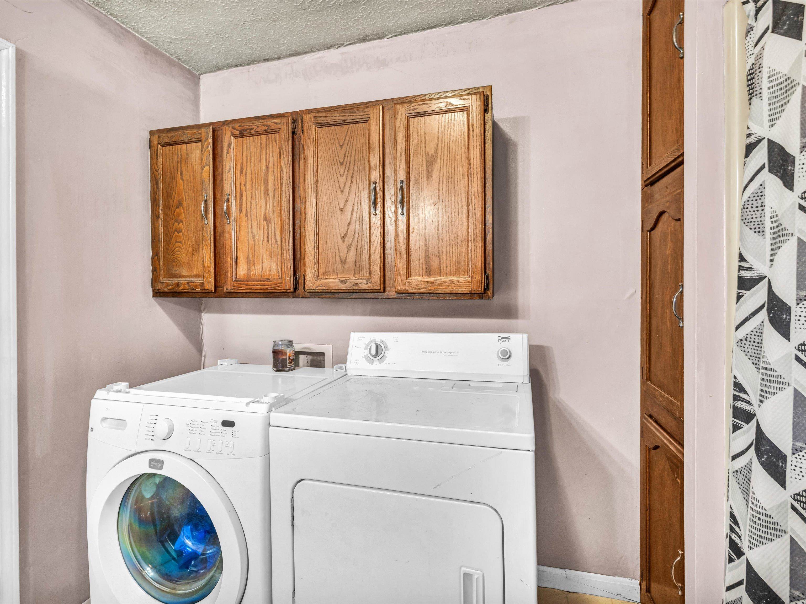 7511 State Route 136 East, Calhoun, Kentucky 42347, 3 Bedrooms Bedrooms, ,1 BathroomBathrooms,Single Family Residence,For Sale,State Route 136 East,88302