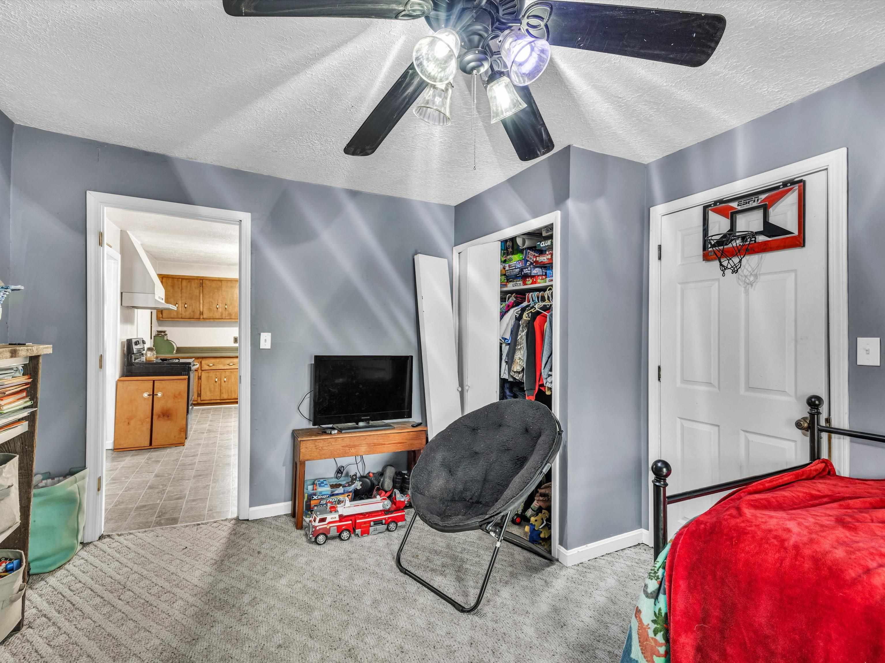 7511 State Route 136 East, Calhoun, Kentucky 42347, 3 Bedrooms Bedrooms, ,1 BathroomBathrooms,Single Family Residence,For Sale,State Route 136 East,88302