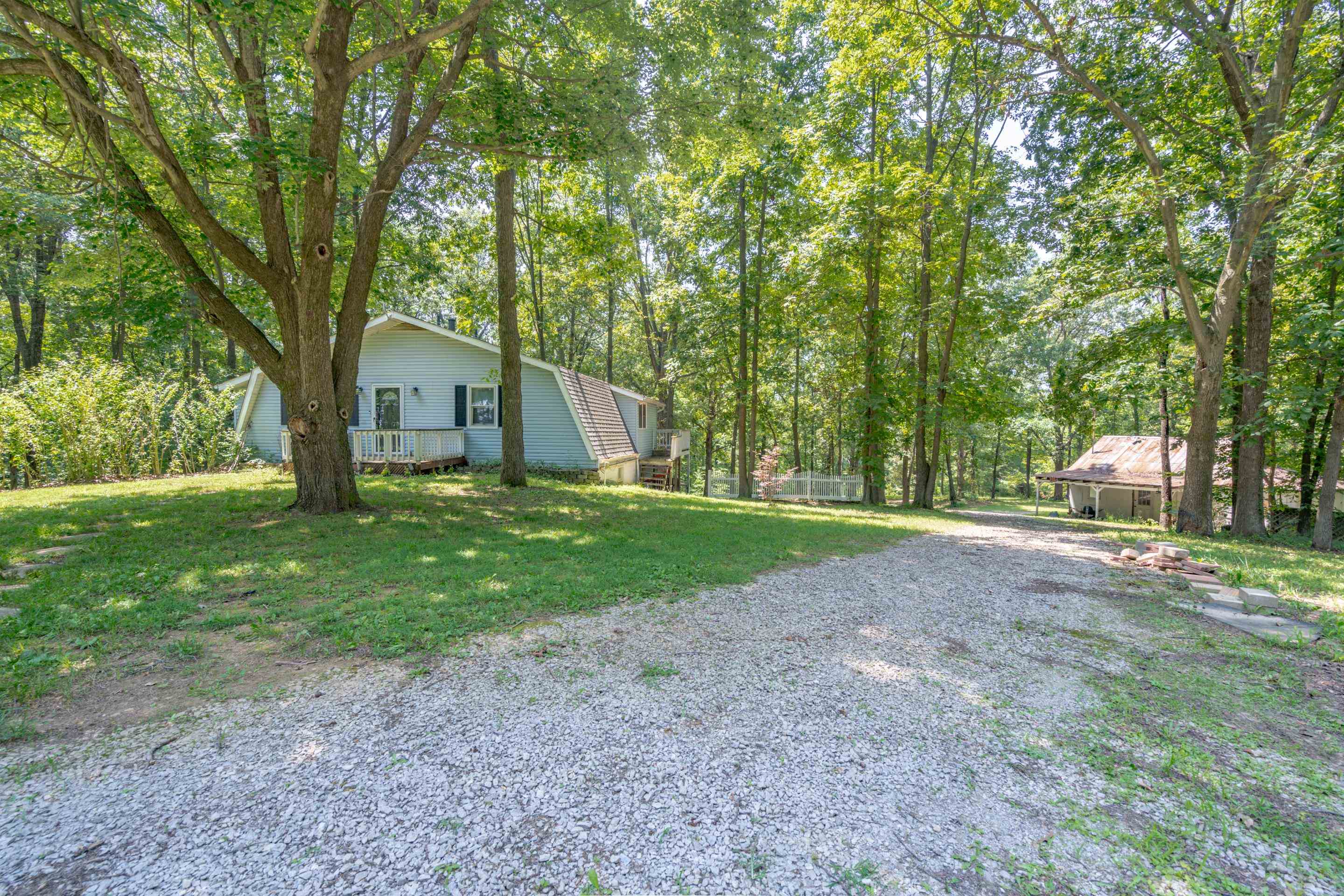 8489 Short Station Rd, Philpot, Kentucky 42366, 5 Bedrooms Bedrooms, ,2 BathroomsBathrooms,Single Family Residence,For Sale,Short Station Rd,88303