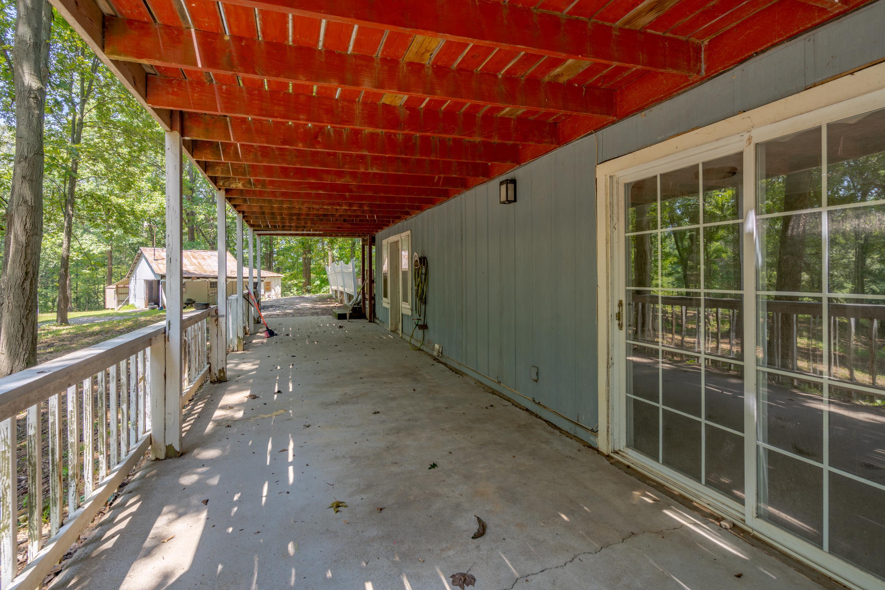 8489 Short Station Rd, Philpot, Kentucky 42366, 5 Bedrooms Bedrooms, ,2 BathroomsBathrooms,Single Family Residence,For Sale,Short Station Rd,88303