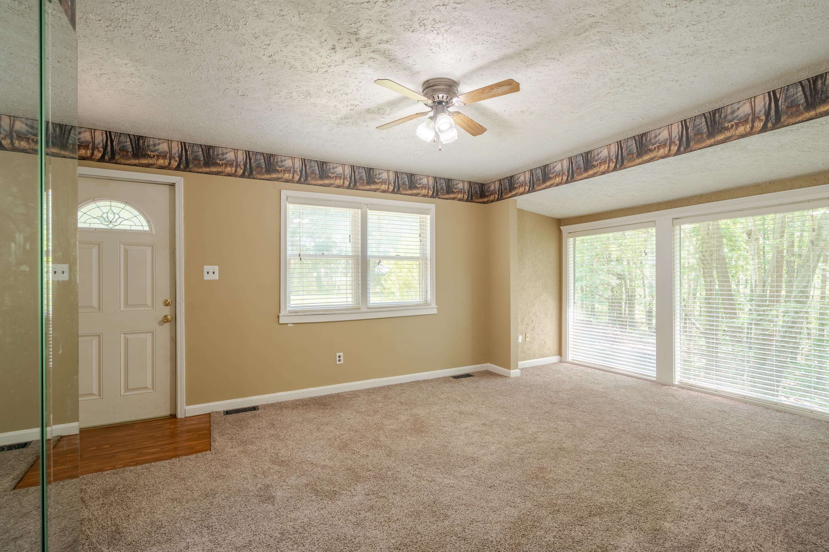 8489 Short Station Rd, Philpot, Kentucky 42366, 5 Bedrooms Bedrooms, ,2 BathroomsBathrooms,Single Family Residence,For Sale,Short Station Rd,88303