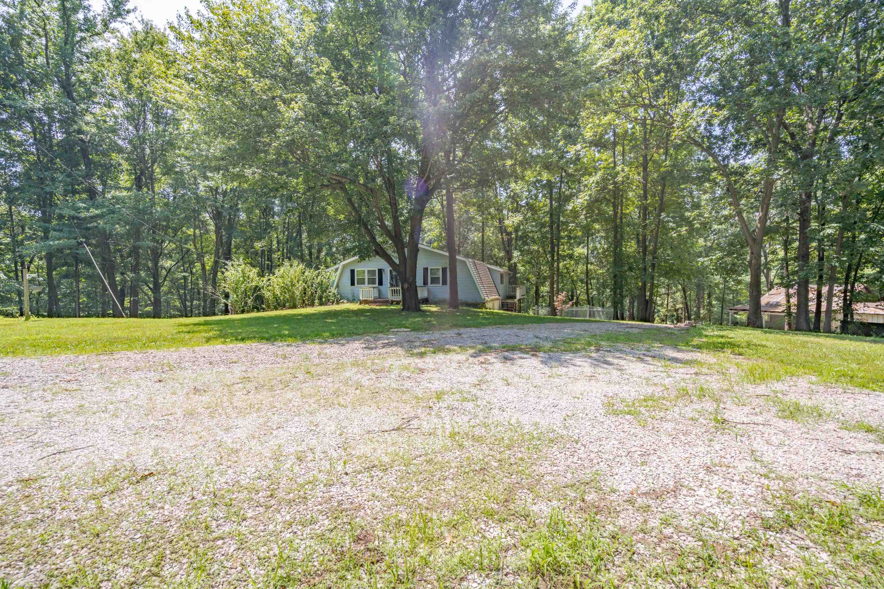 8489 Short Station Rd, Philpot, Kentucky 42366, 5 Bedrooms Bedrooms, ,2 BathroomsBathrooms,Single Family Residence,For Sale,Short Station Rd,88303