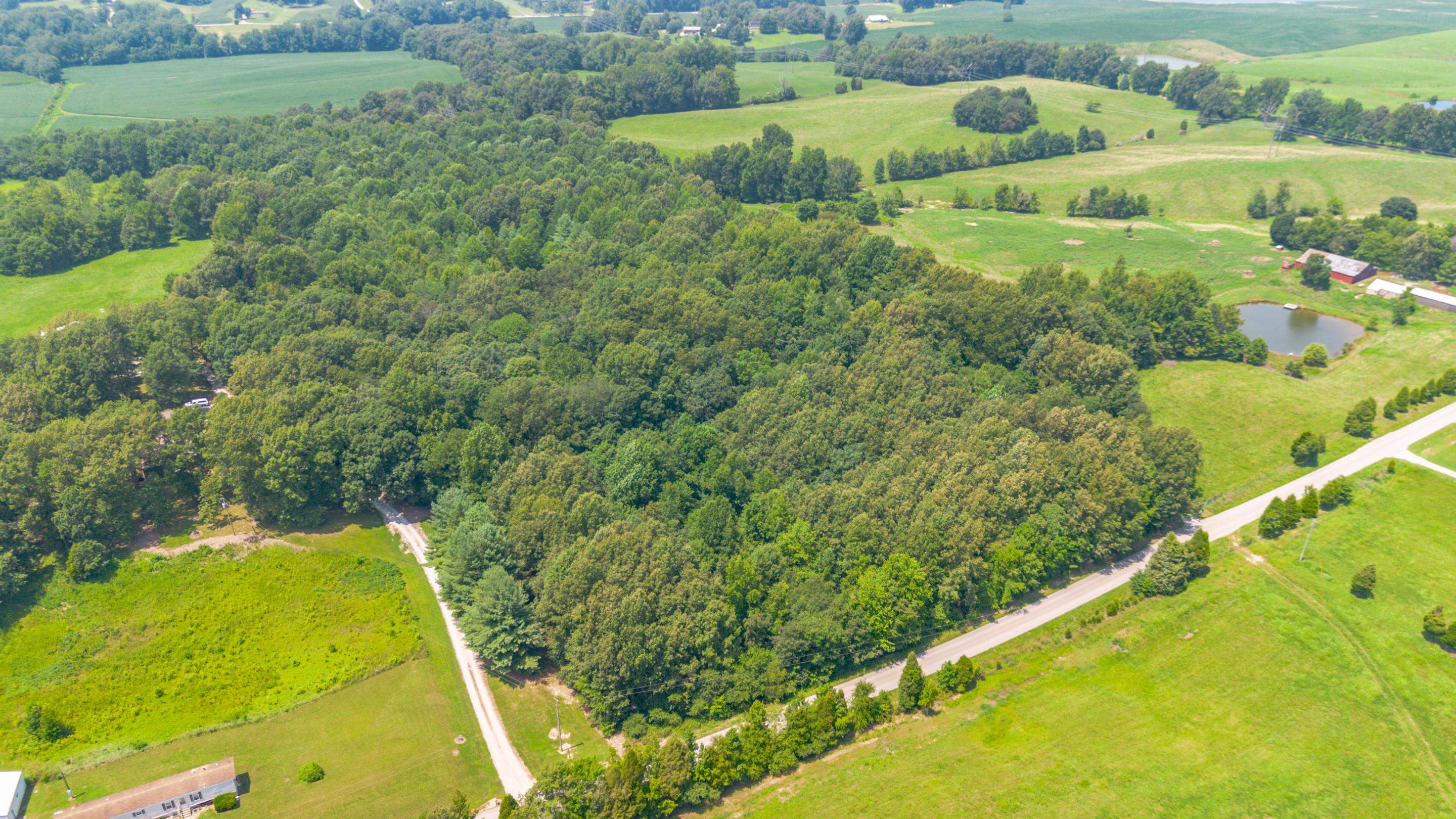8489 Short Station Rd, Philpot, Kentucky 42366, 5 Bedrooms Bedrooms, ,2 BathroomsBathrooms,Single Family Residence,For Sale,Short Station Rd,88303