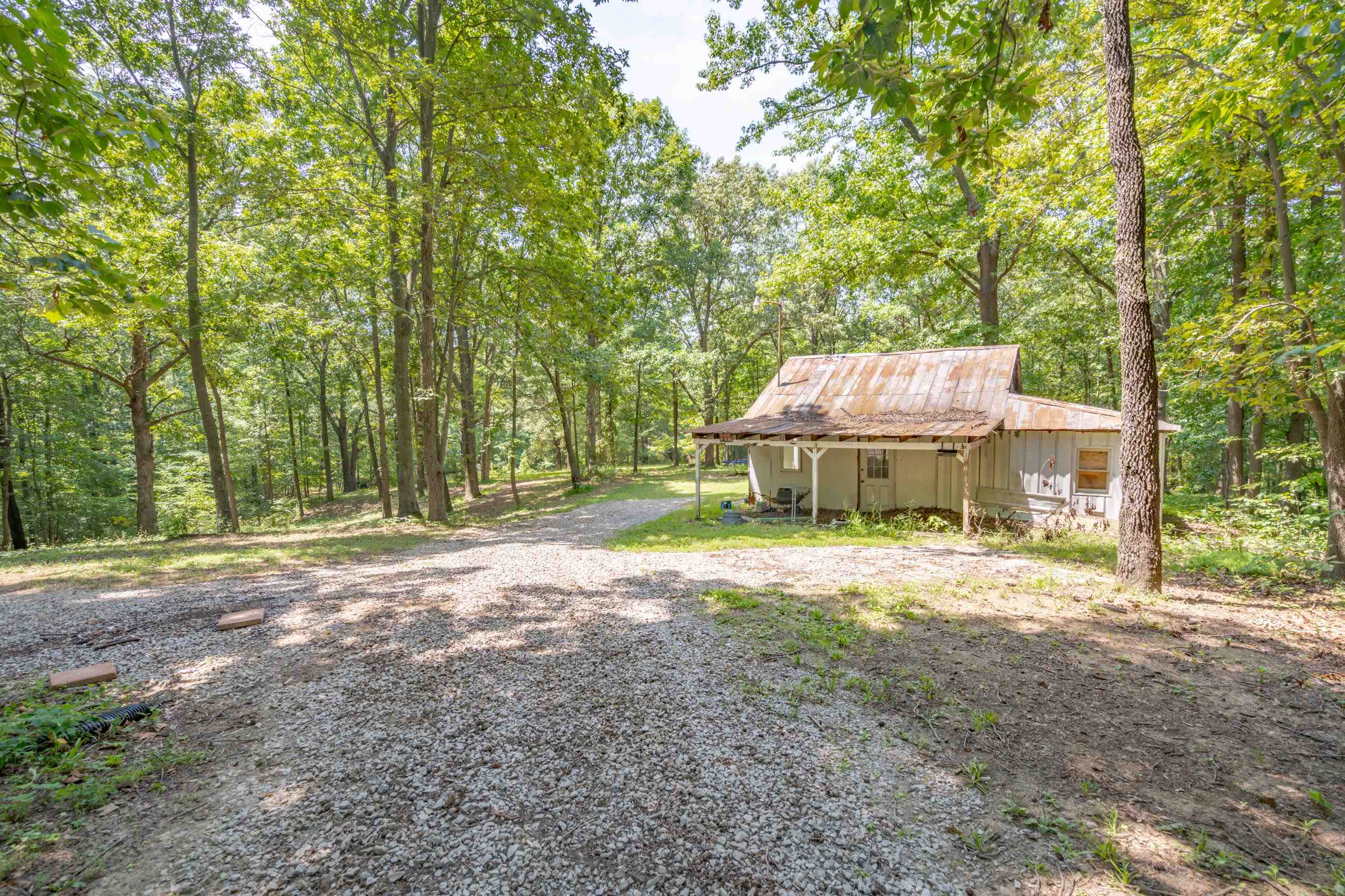 8489 Short Station Rd, Philpot, Kentucky 42366, 5 Bedrooms Bedrooms, ,2 BathroomsBathrooms,Single Family Residence,For Sale,Short Station Rd,88303