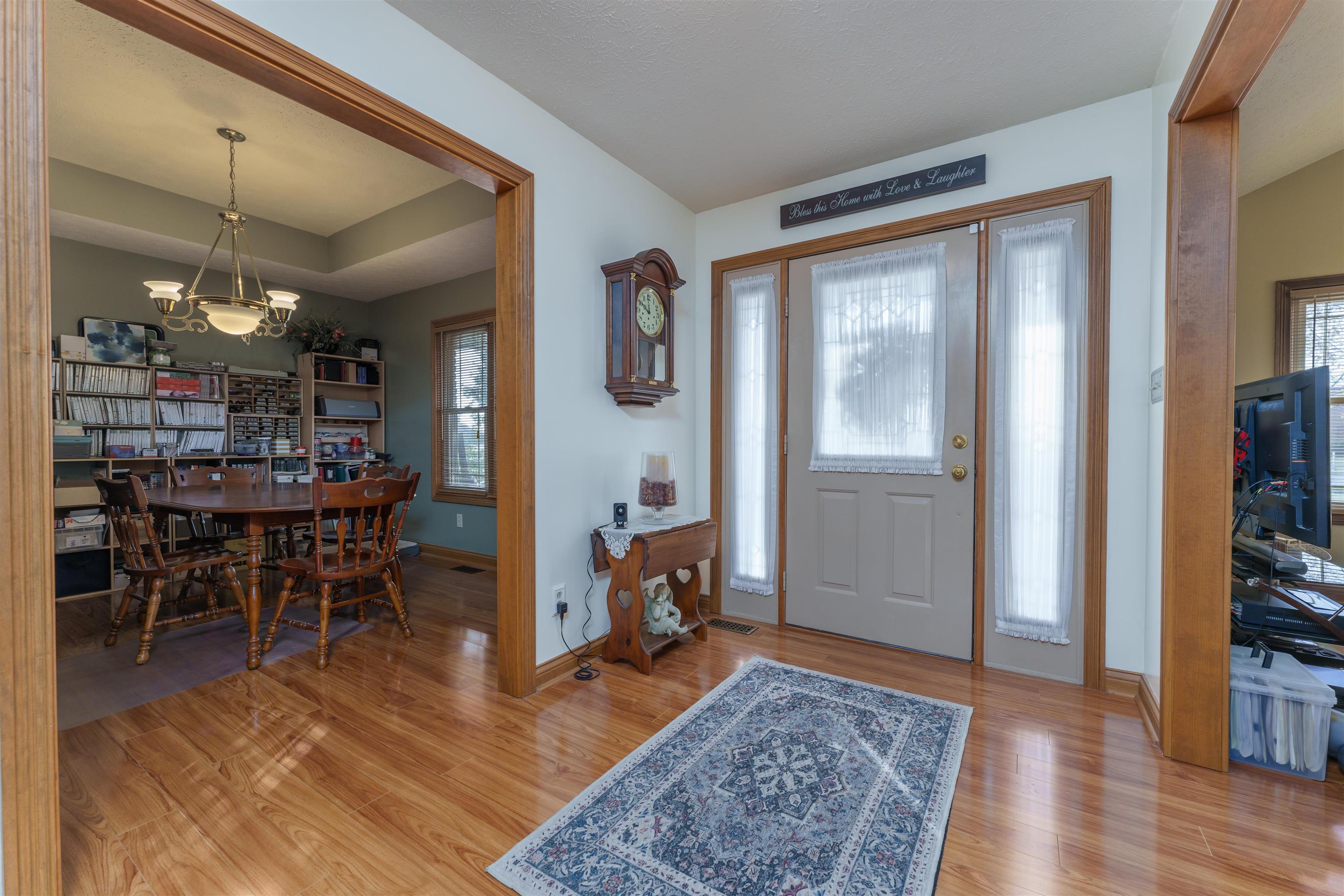 6051 Hwy 81, Owensboro, Kentucky 42301-8117, 3 Bedrooms Bedrooms, ,2 BathroomsBathrooms,Single Family Residence,For Sale,Hwy 81,88312