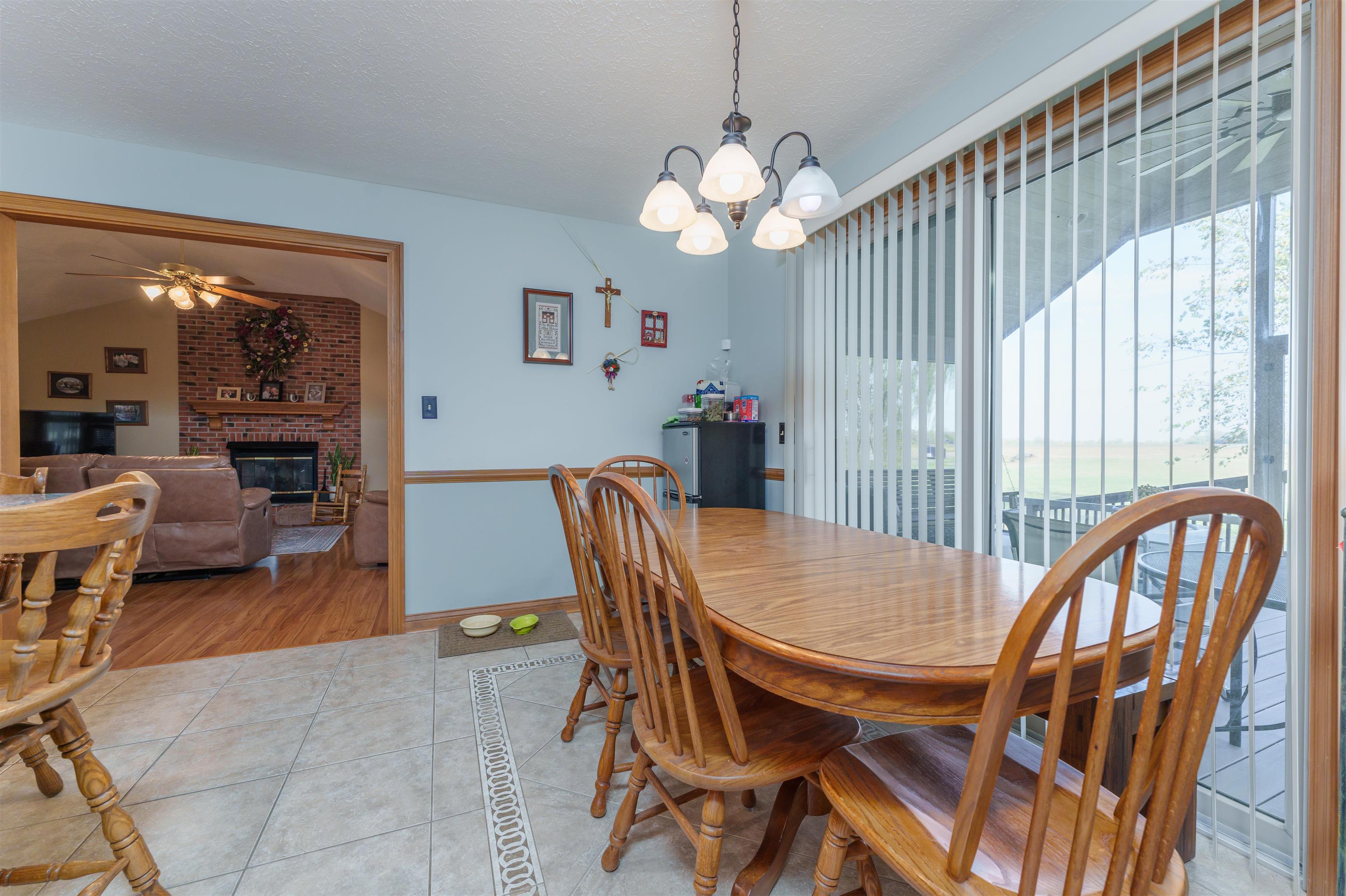 6051 Hwy 81, Owensboro, Kentucky 42301-8117, 3 Bedrooms Bedrooms, ,2 BathroomsBathrooms,Single Family Residence,For Sale,Hwy 81,88312