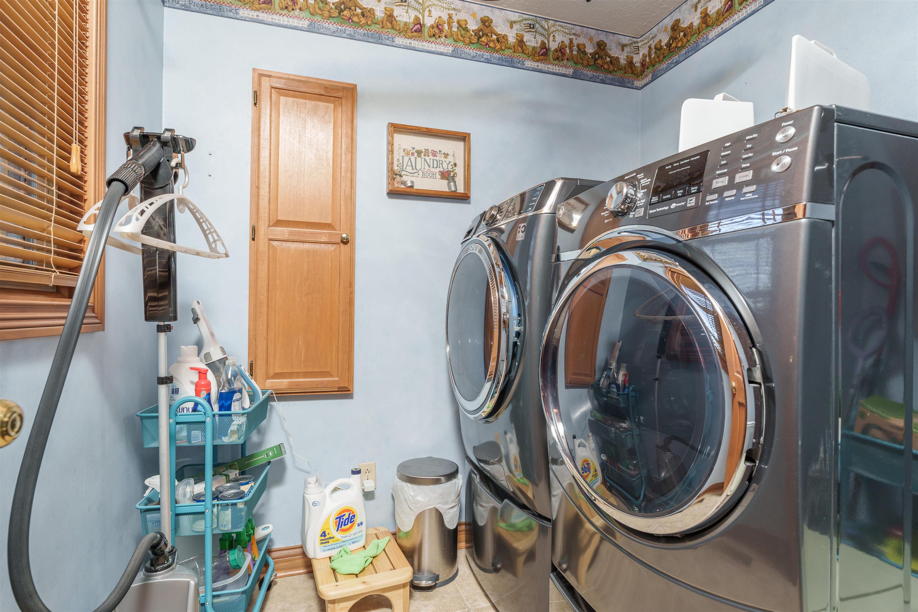 6051 Hwy 81, Owensboro, Kentucky 42301-8117, 3 Bedrooms Bedrooms, ,2 BathroomsBathrooms,Single Family Residence,For Sale,Hwy 81,88312