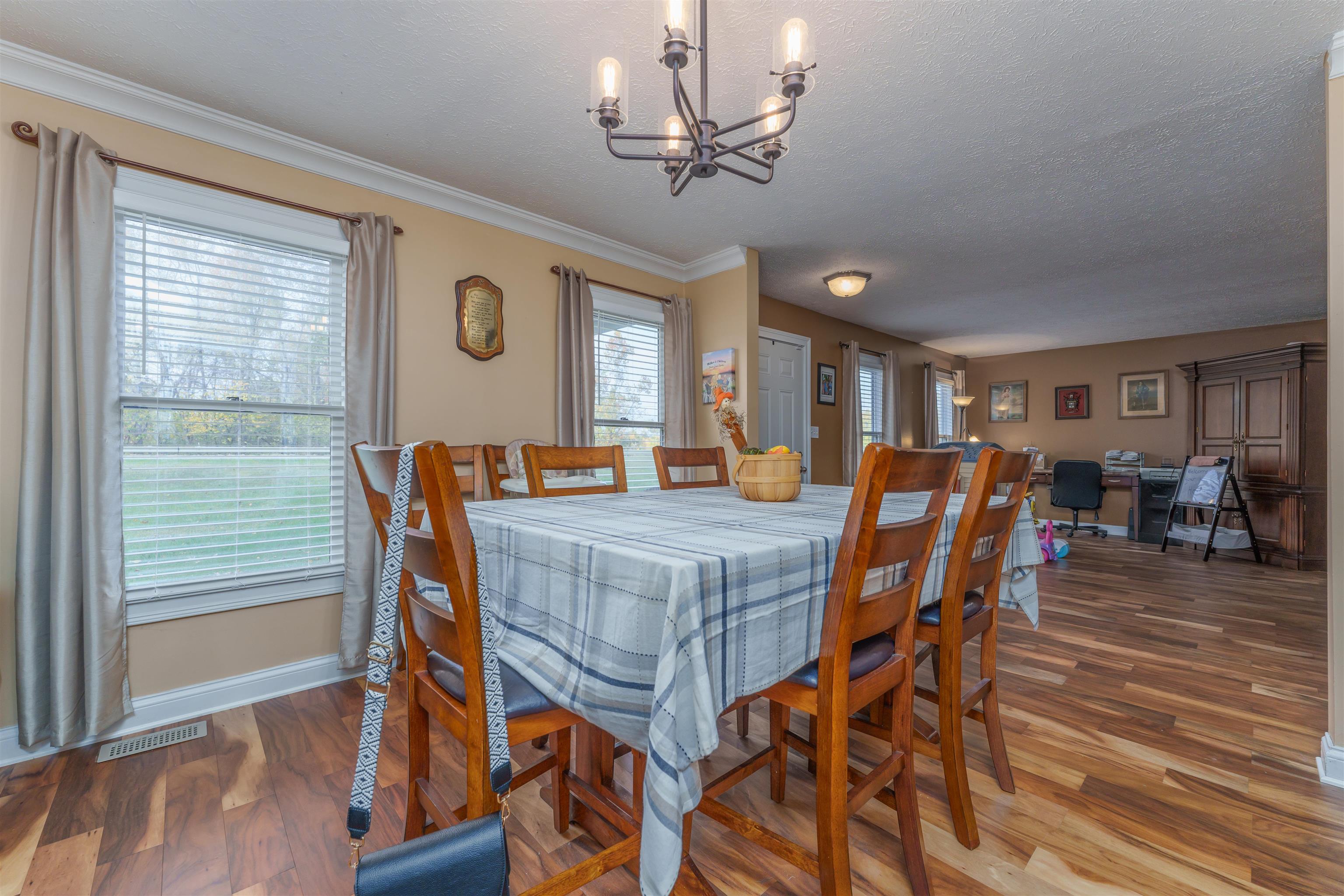 6470 State Route 144, Owensboro, Kentucky 42303, 3 Bedrooms Bedrooms, ,2 BathroomsBathrooms,Single Family Residence,For Sale,State Route 144,88314
