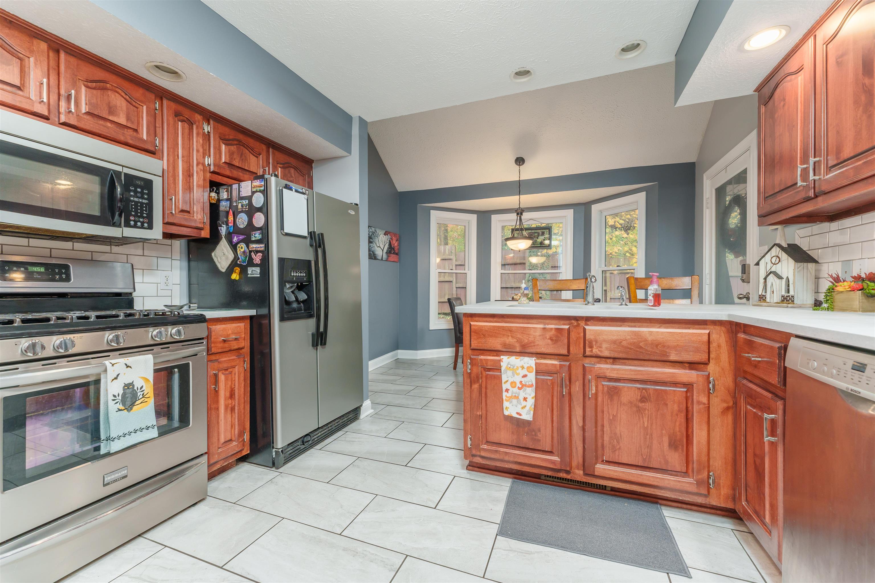 6470 State Route 144, Owensboro, Kentucky 42303, 3 Bedrooms Bedrooms, ,2 BathroomsBathrooms,Single Family Residence,For Sale,State Route 144,88314