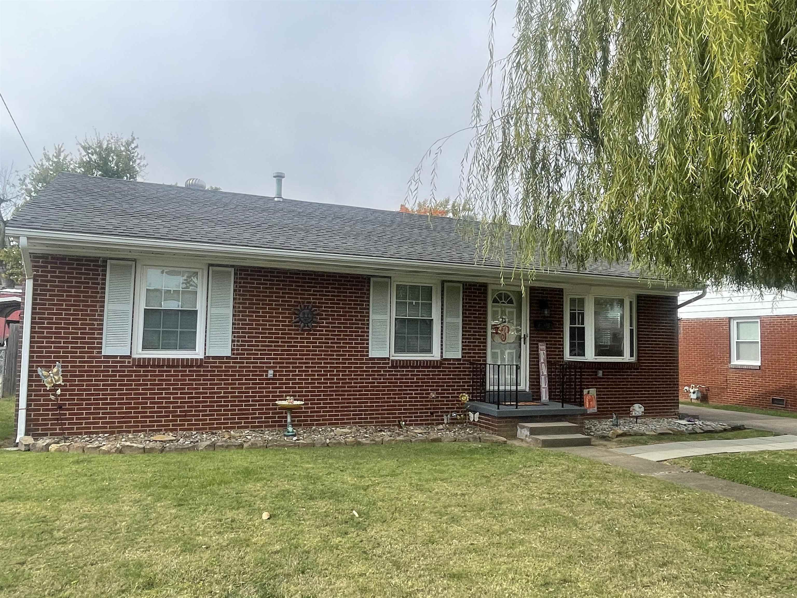 3626 Hawthorne Drive, Owensboro, Kentucky 42303, 3 Bedrooms Bedrooms, ,1 BathroomBathrooms,Single Family Residence,For Sale,Hawthorne Drive,88316