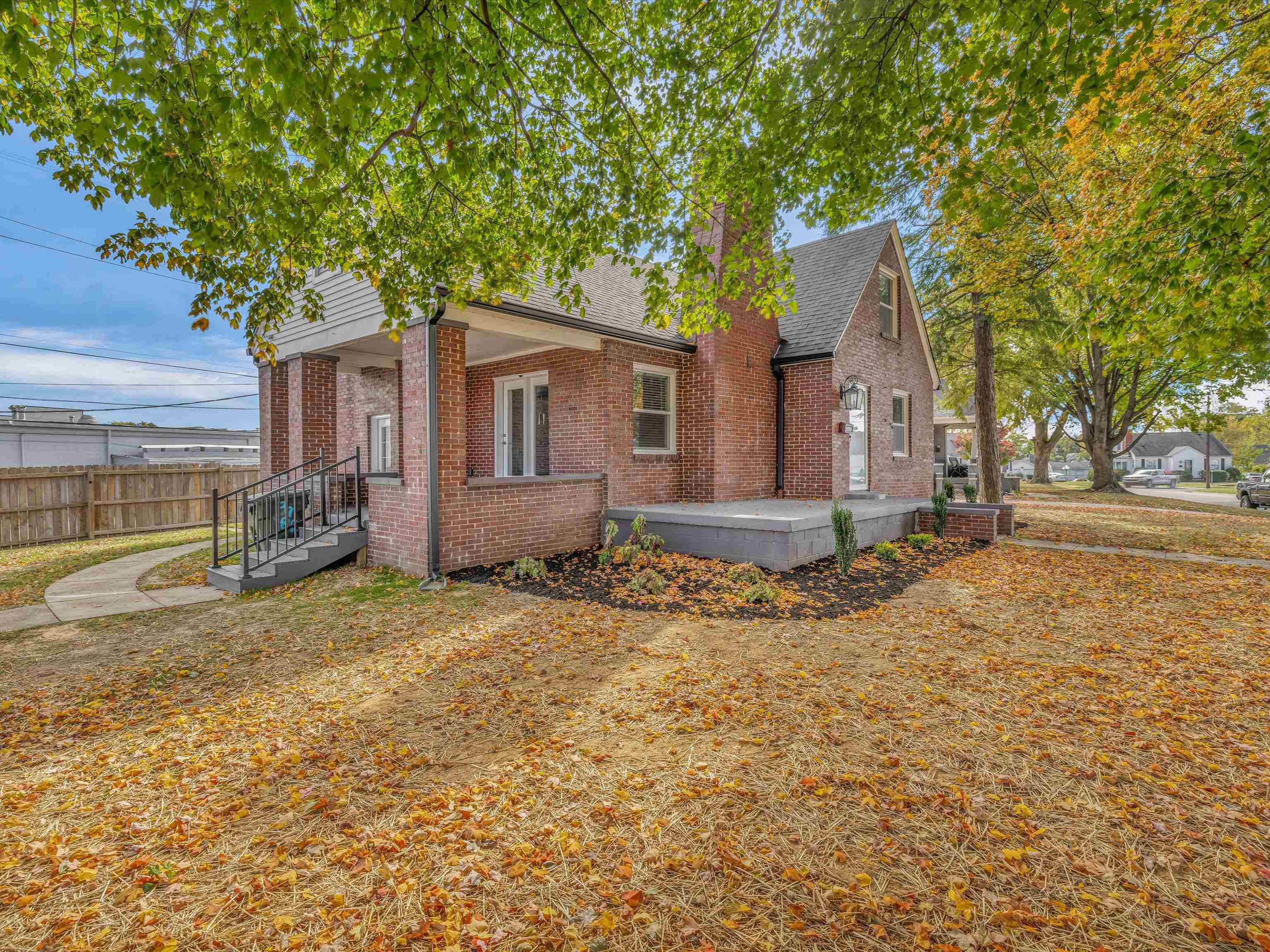 31 Colonial Court, Owensboro, Kentucky 42303, 3 Bedrooms Bedrooms, ,2 BathroomsBathrooms,Single Family Residence,For Sale,Colonial Court,88324