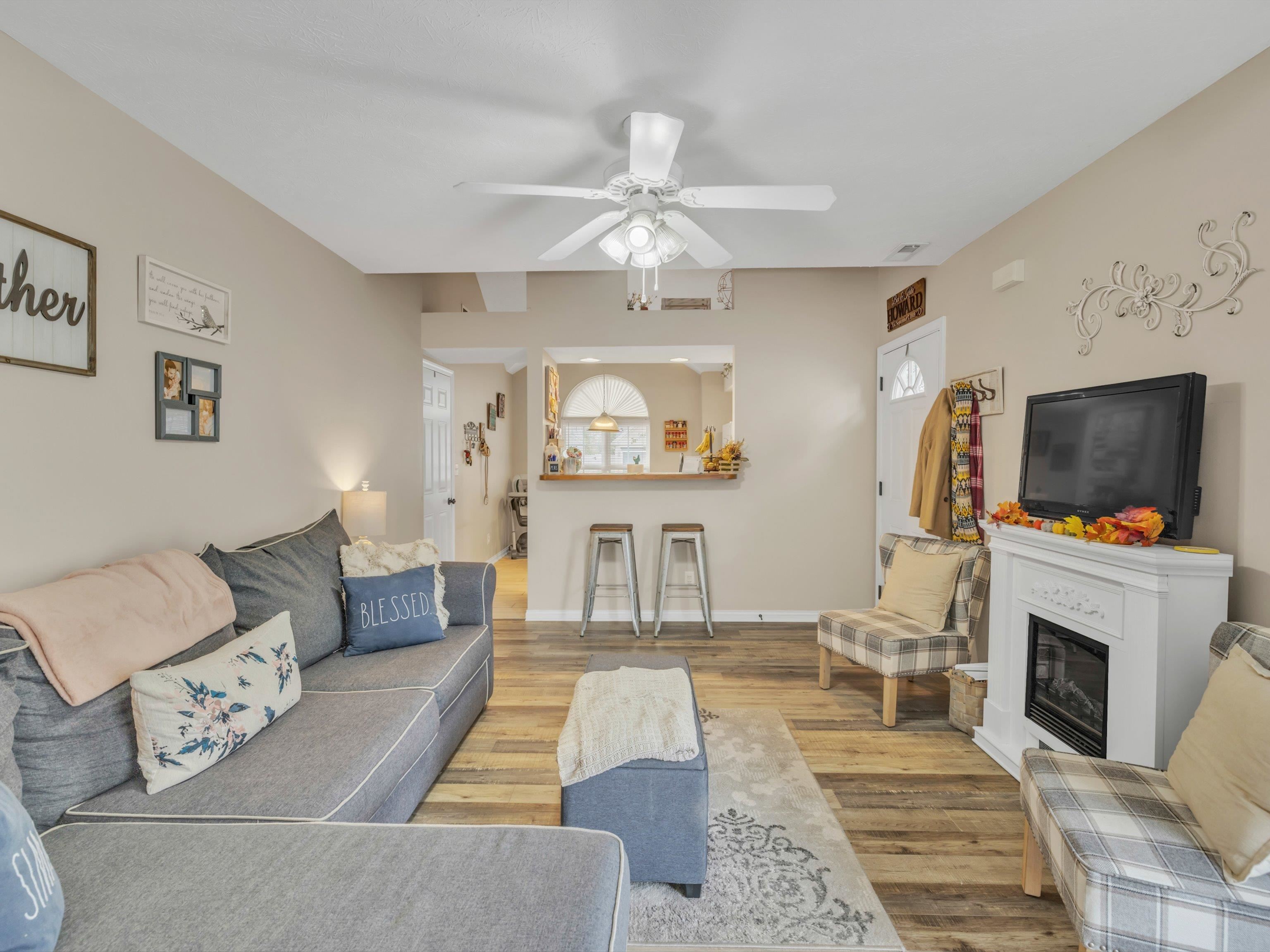 2228 Village Run, Owensboro, Kentucky 42303, 3 Bedrooms Bedrooms, ,2 BathroomsBathrooms,Single Family Residence,For Sale,Village Run,88330