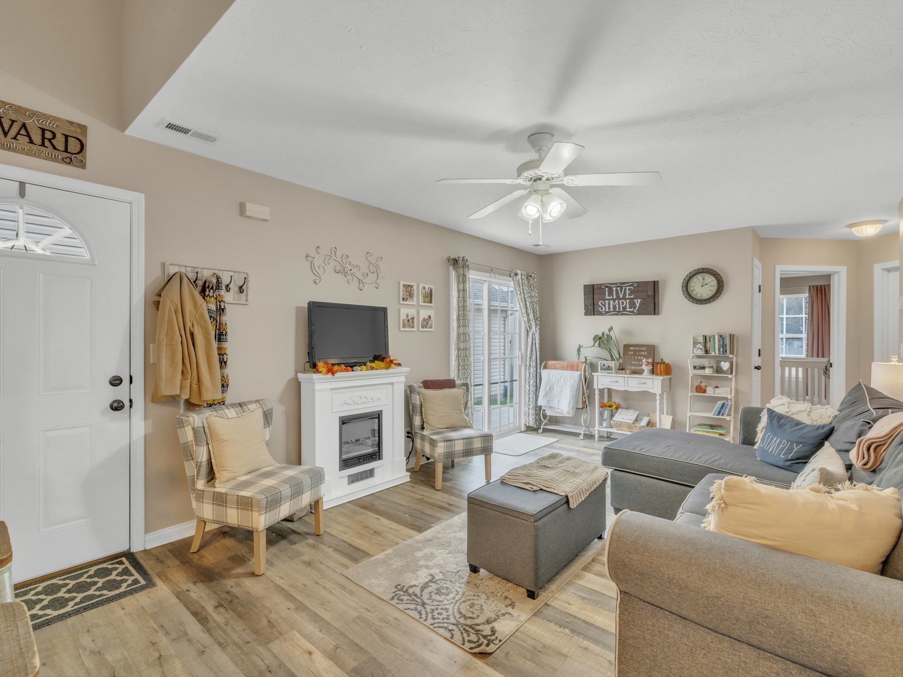 2228 Village Run, Owensboro, Kentucky 42303, 3 Bedrooms Bedrooms, ,2 BathroomsBathrooms,Single Family Residence,For Sale,Village Run,88330
