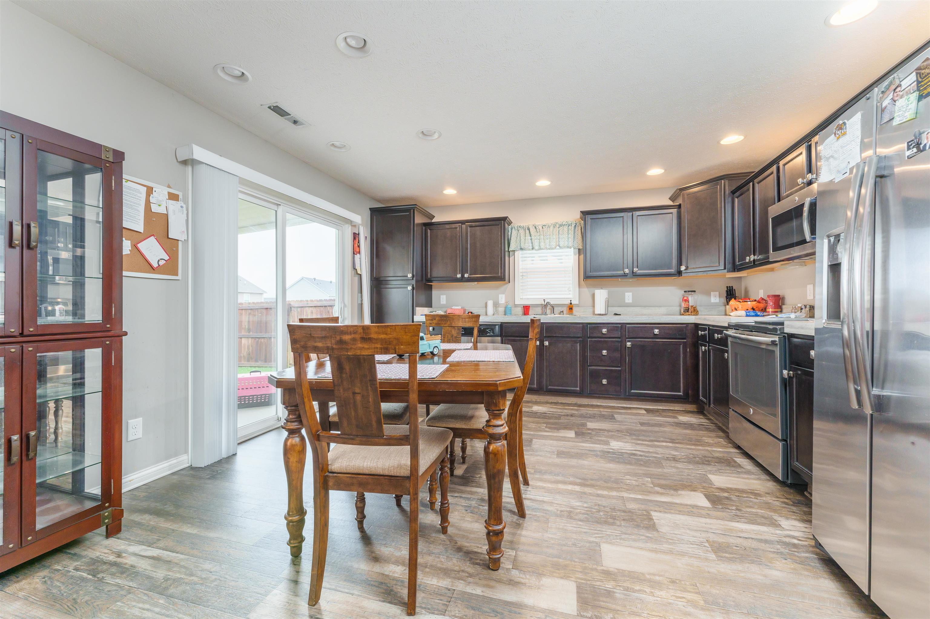 5523 Skyline Drive, Owensboro, Kentucky 42301, 3 Bedrooms Bedrooms, ,2 BathroomsBathrooms,Single Family Residence,For Sale,Skyline Drive,88332