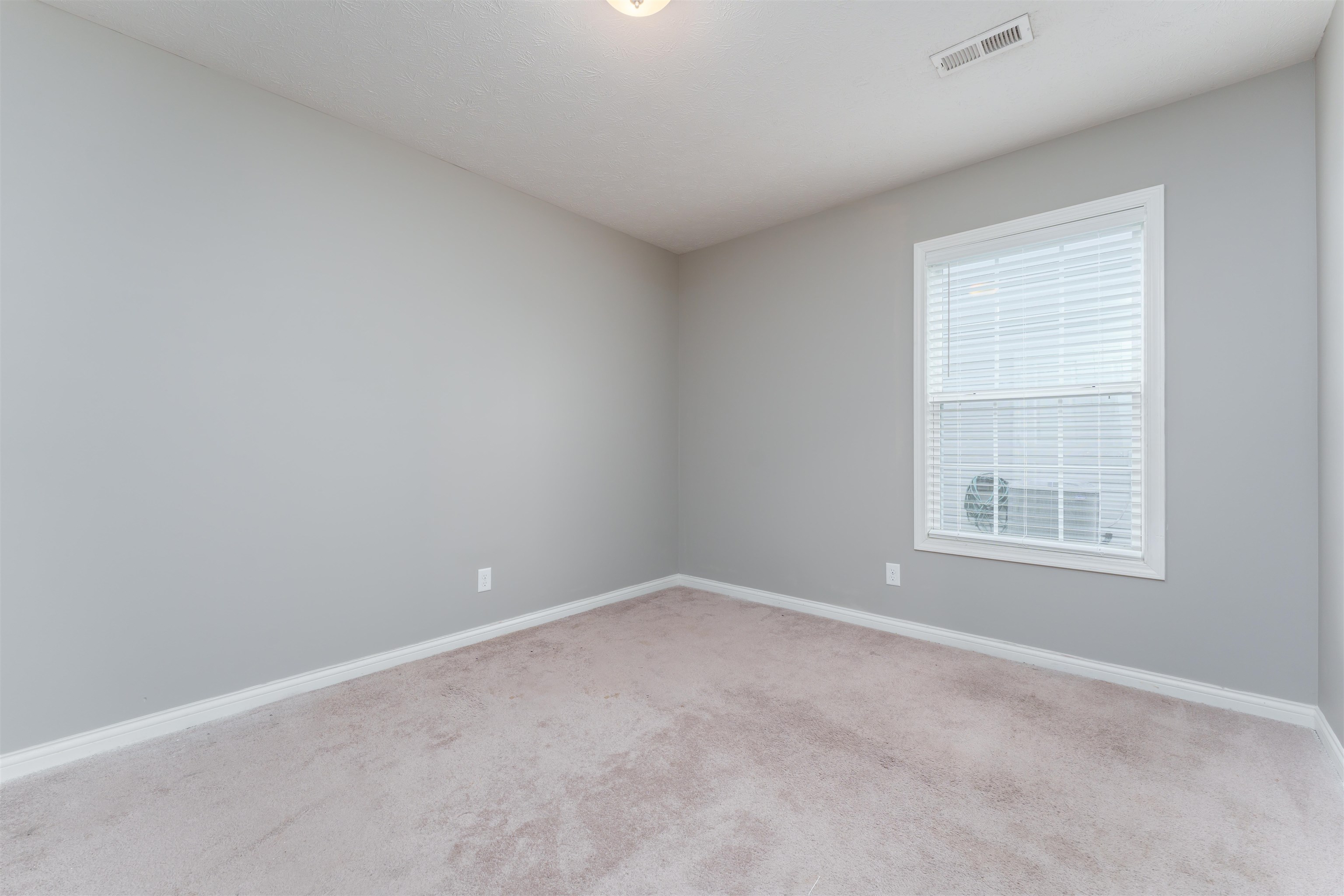 5523 Skyline Drive, Owensboro, Kentucky 42301, 3 Bedrooms Bedrooms, ,2 BathroomsBathrooms,Single Family Residence,For Sale,Skyline Drive,88332