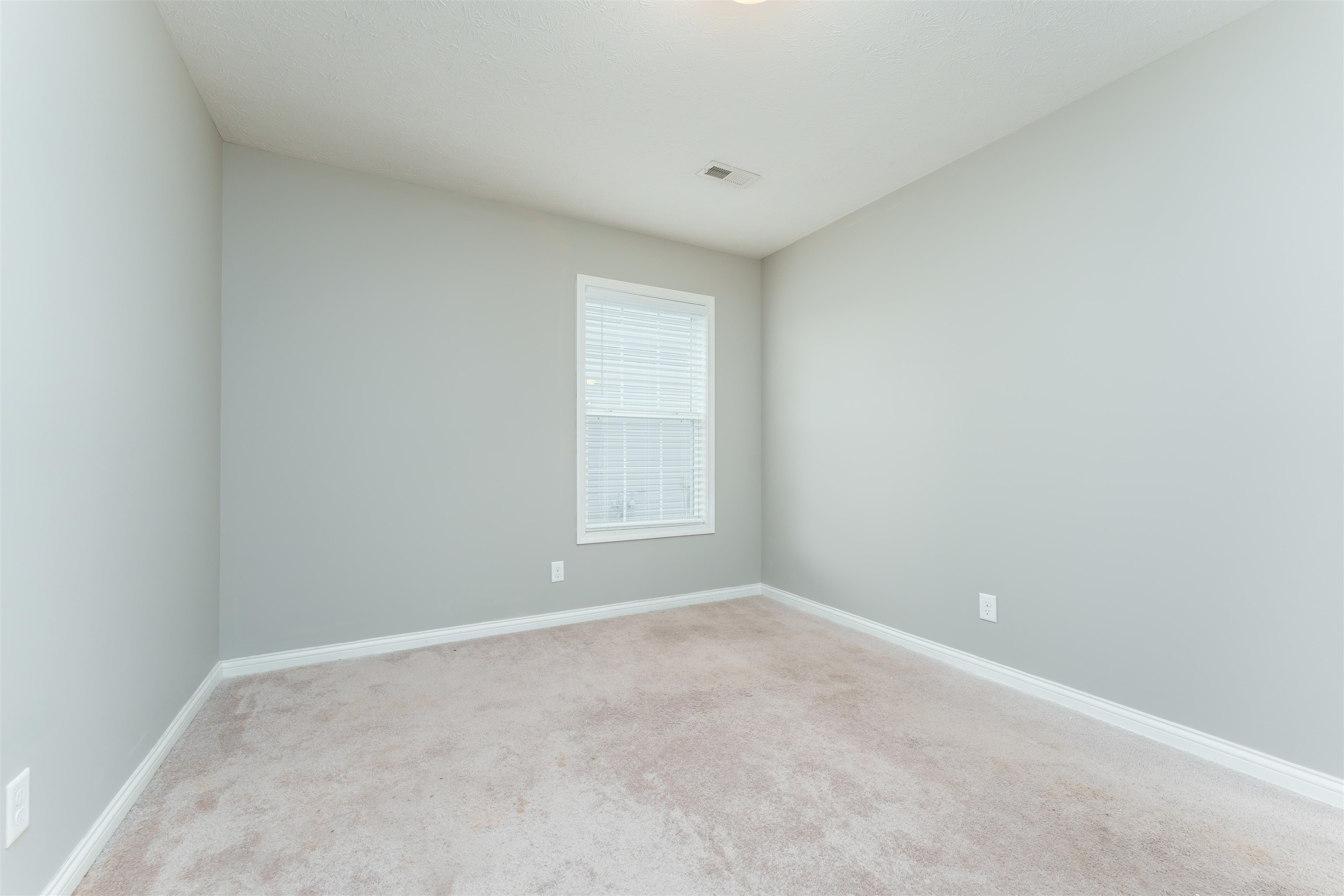 5523 Skyline Drive, Owensboro, Kentucky 42301, 3 Bedrooms Bedrooms, ,2 BathroomsBathrooms,Single Family Residence,For Sale,Skyline Drive,88332