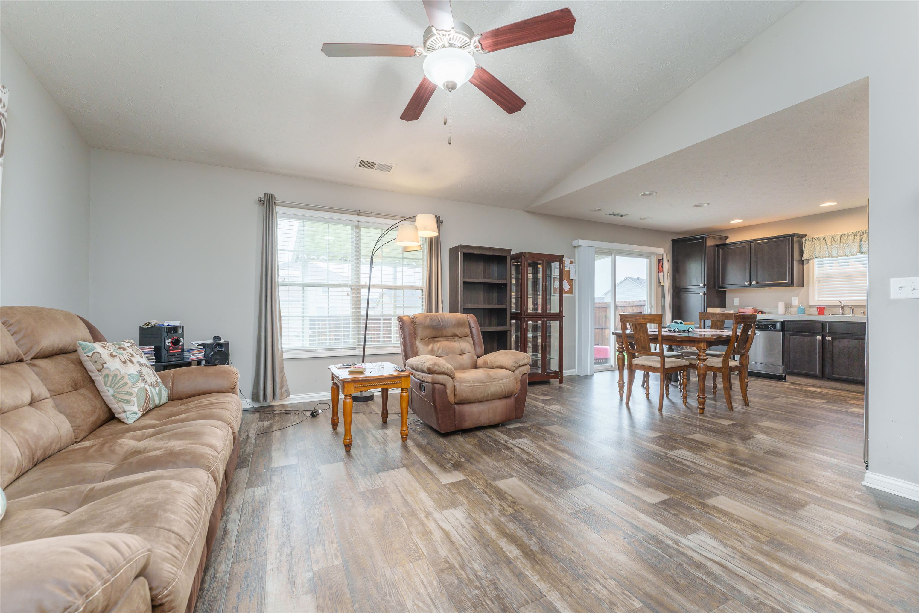 5523 Skyline Drive, Owensboro, Kentucky 42301, 3 Bedrooms Bedrooms, ,2 BathroomsBathrooms,Single Family Residence,For Sale,Skyline Drive,88332