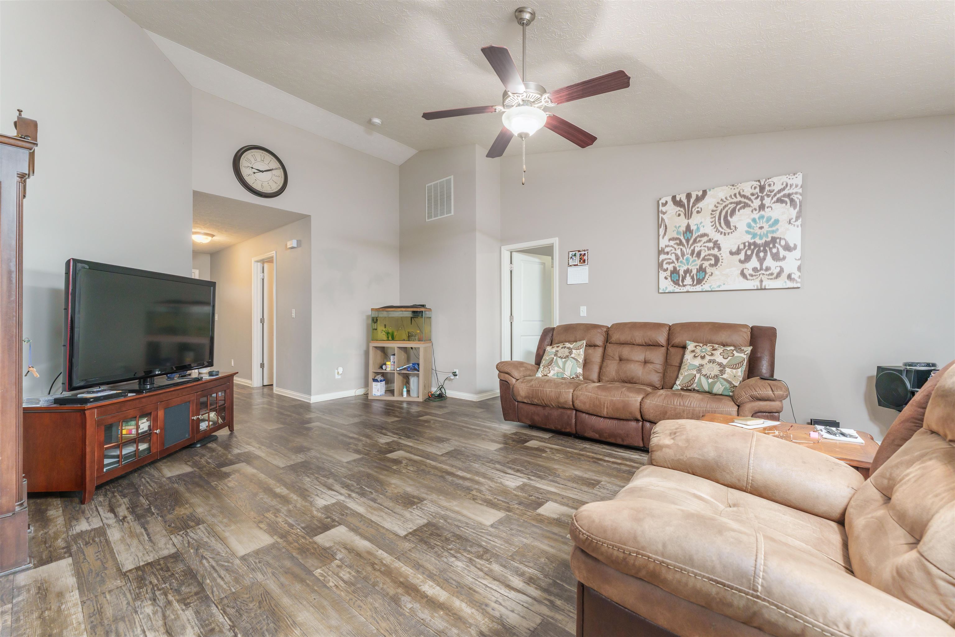 5523 Skyline Drive, Owensboro, Kentucky 42301, 3 Bedrooms Bedrooms, ,2 BathroomsBathrooms,Single Family Residence,For Sale,Skyline Drive,88332