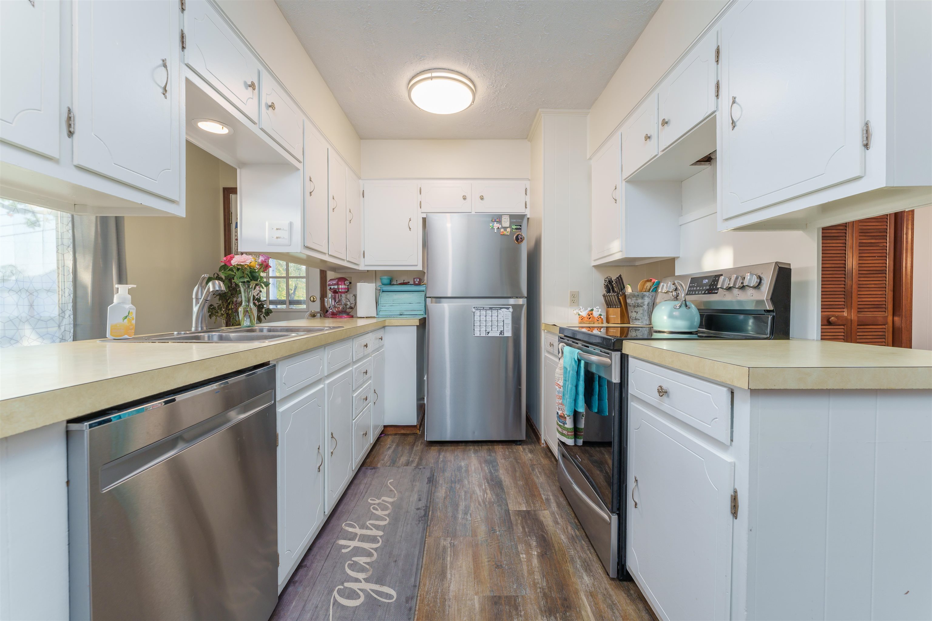 2435 Mill Street, Henderson, Kentucky 42420, 3 Bedrooms Bedrooms, ,1 BathroomBathrooms,Single Family Residence,For Sale,Mill Street,88333