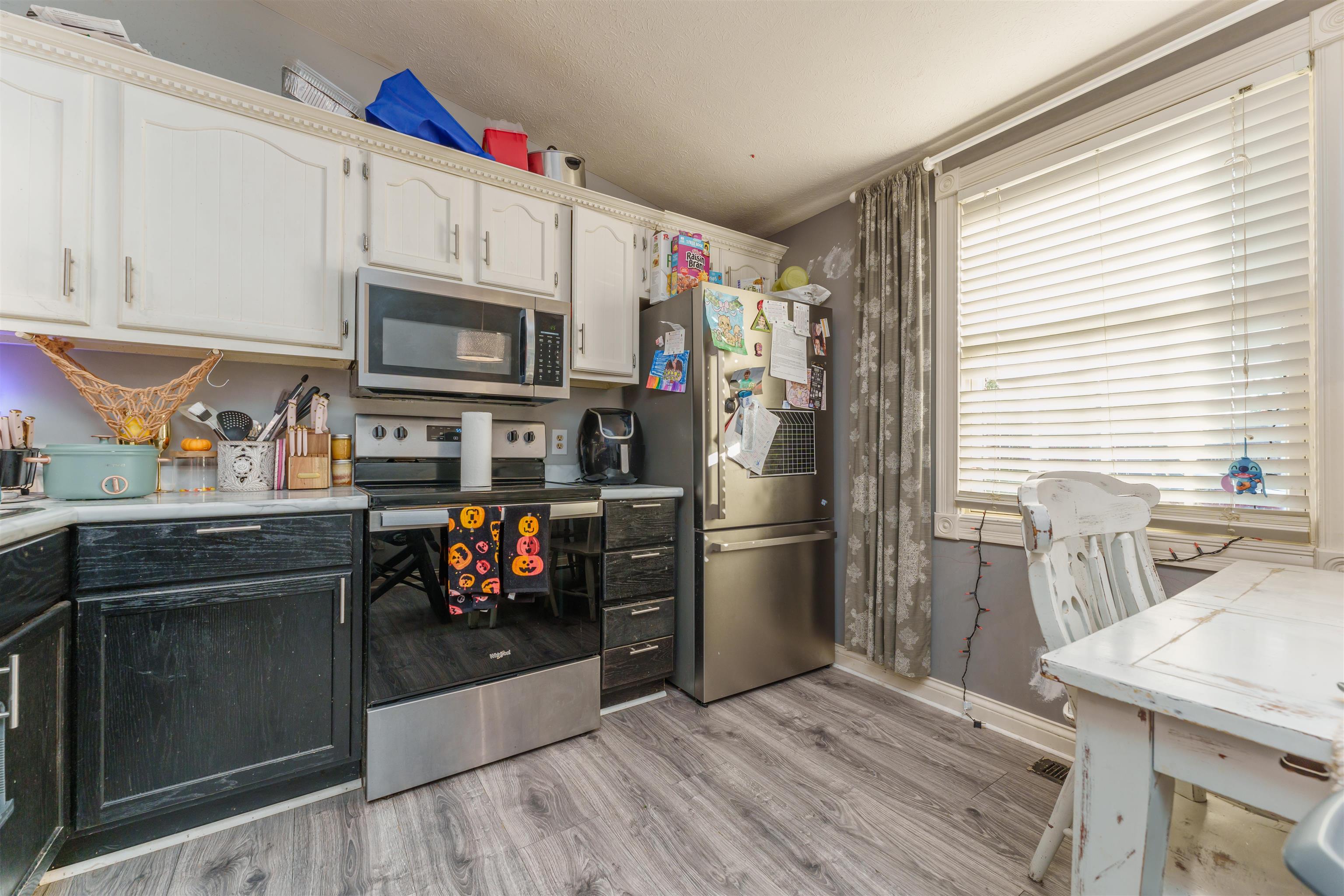 2413 Strickland Dr, Owensboro, Kentucky 42301-0000, 3 Bedrooms Bedrooms, ,1 BathroomBathrooms,Single Family Residence,For Sale,Strickland Dr,88337