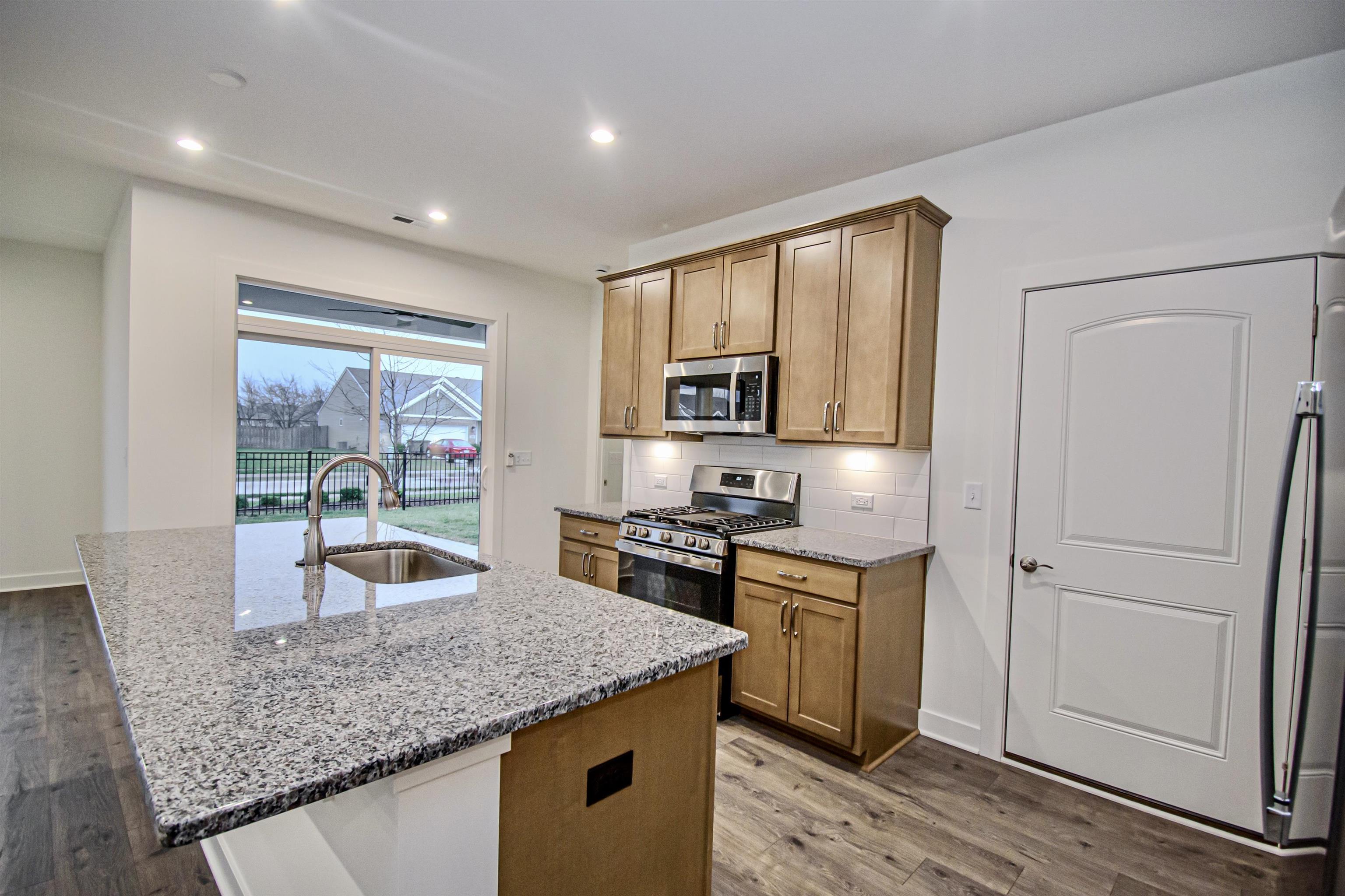 2579 Watson Circle, Owensboro, Kentucky 42301-0000, 2 Bedrooms Bedrooms, ,2 BathroomsBathrooms,Single Family Residence,For Sale,Watson Circle,88341