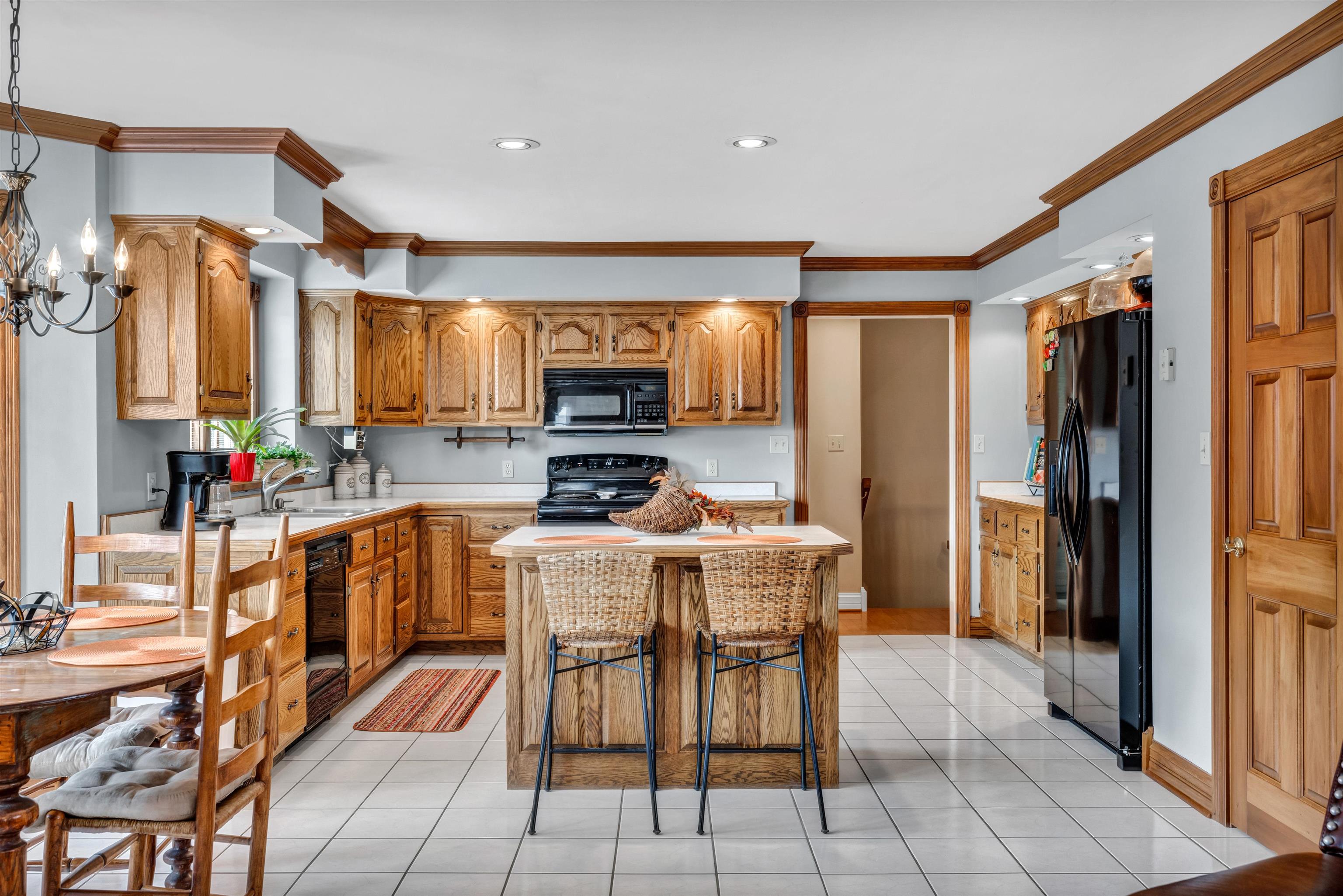 4519 Indian Creek Loop, Owensboro, Kentucky 42303, 5 Bedrooms Bedrooms, ,3 BathroomsBathrooms,Single Family Residence,For Sale,Indian Creek Loop,88342