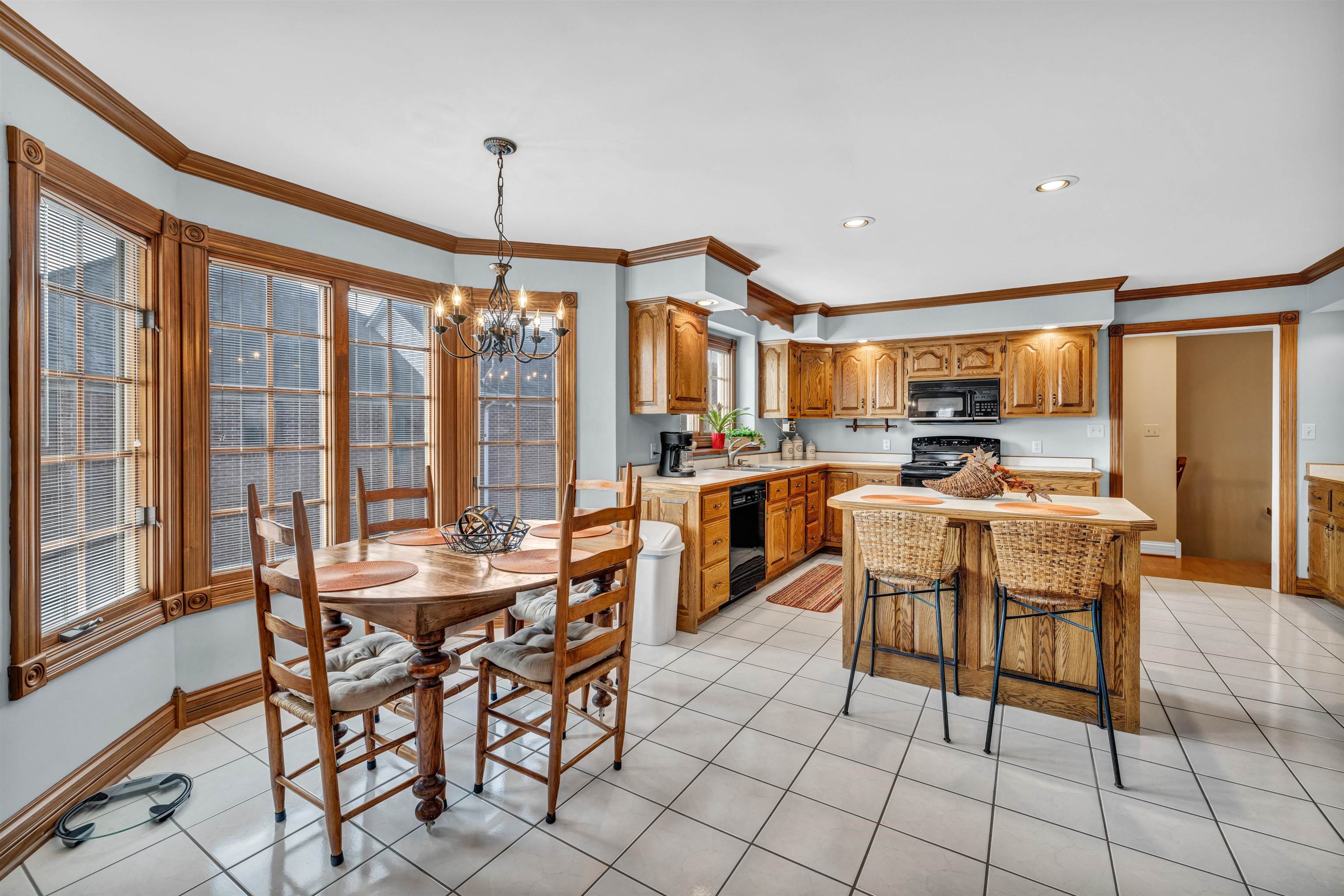 4519 Indian Creek Loop, Owensboro, Kentucky 42303, 5 Bedrooms Bedrooms, ,3 BathroomsBathrooms,Single Family Residence,For Sale,Indian Creek Loop,88342