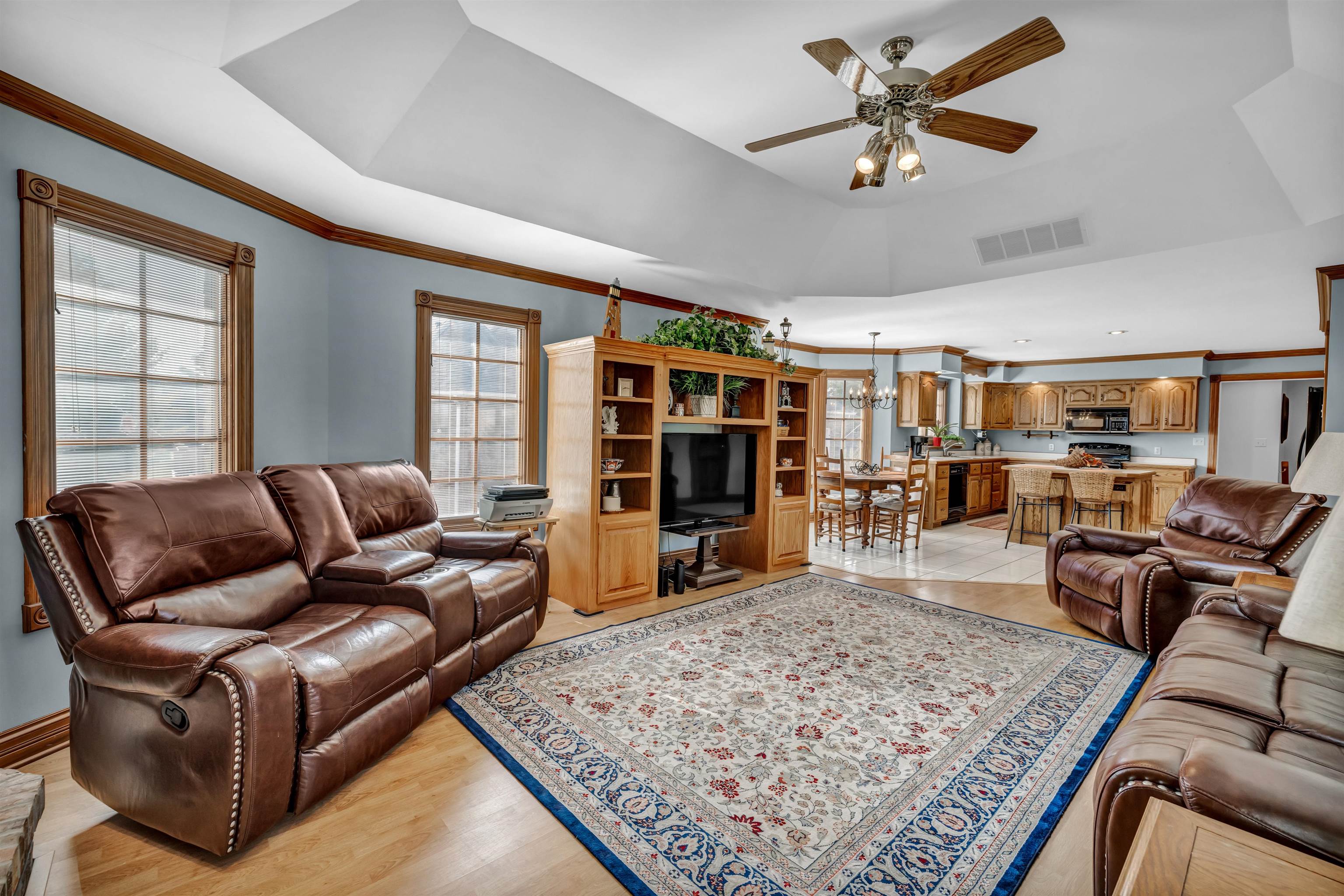 4519 Indian Creek Loop, Owensboro, Kentucky 42303, 5 Bedrooms Bedrooms, ,3 BathroomsBathrooms,Single Family Residence,For Sale,Indian Creek Loop,88342