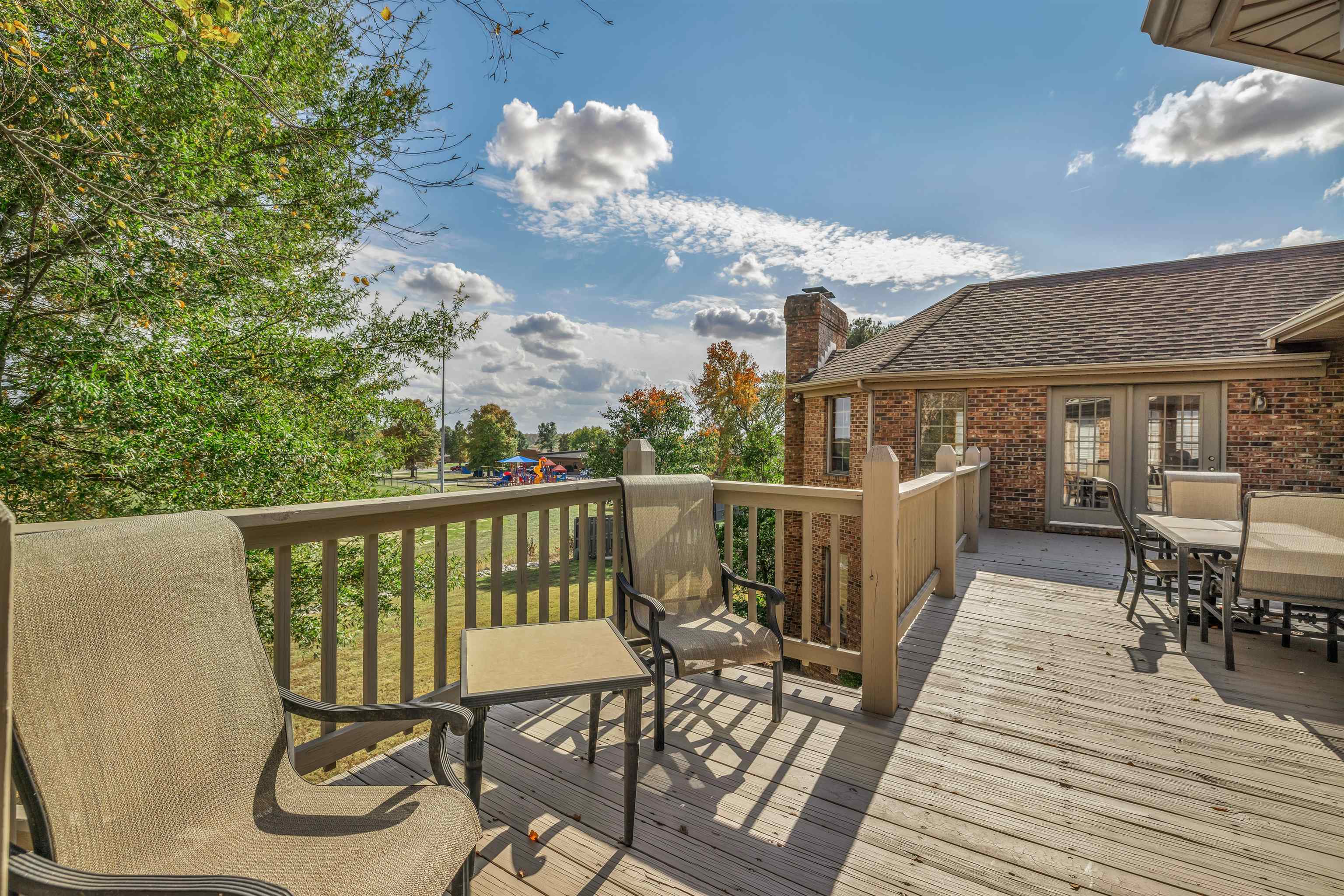 4519 Indian Creek Loop, Owensboro, Kentucky 42303, 5 Bedrooms Bedrooms, ,3 BathroomsBathrooms,Single Family Residence,For Sale,Indian Creek Loop,88342