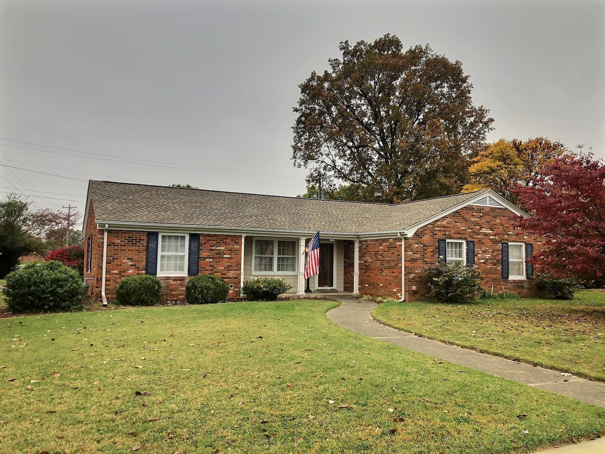 1940 Lewis Lane, Owensboro, Kentucky 42301, 4 Bedrooms Bedrooms, ,2 BathroomsBathrooms,Single Family Residence,For Sale,Lewis Lane,88349