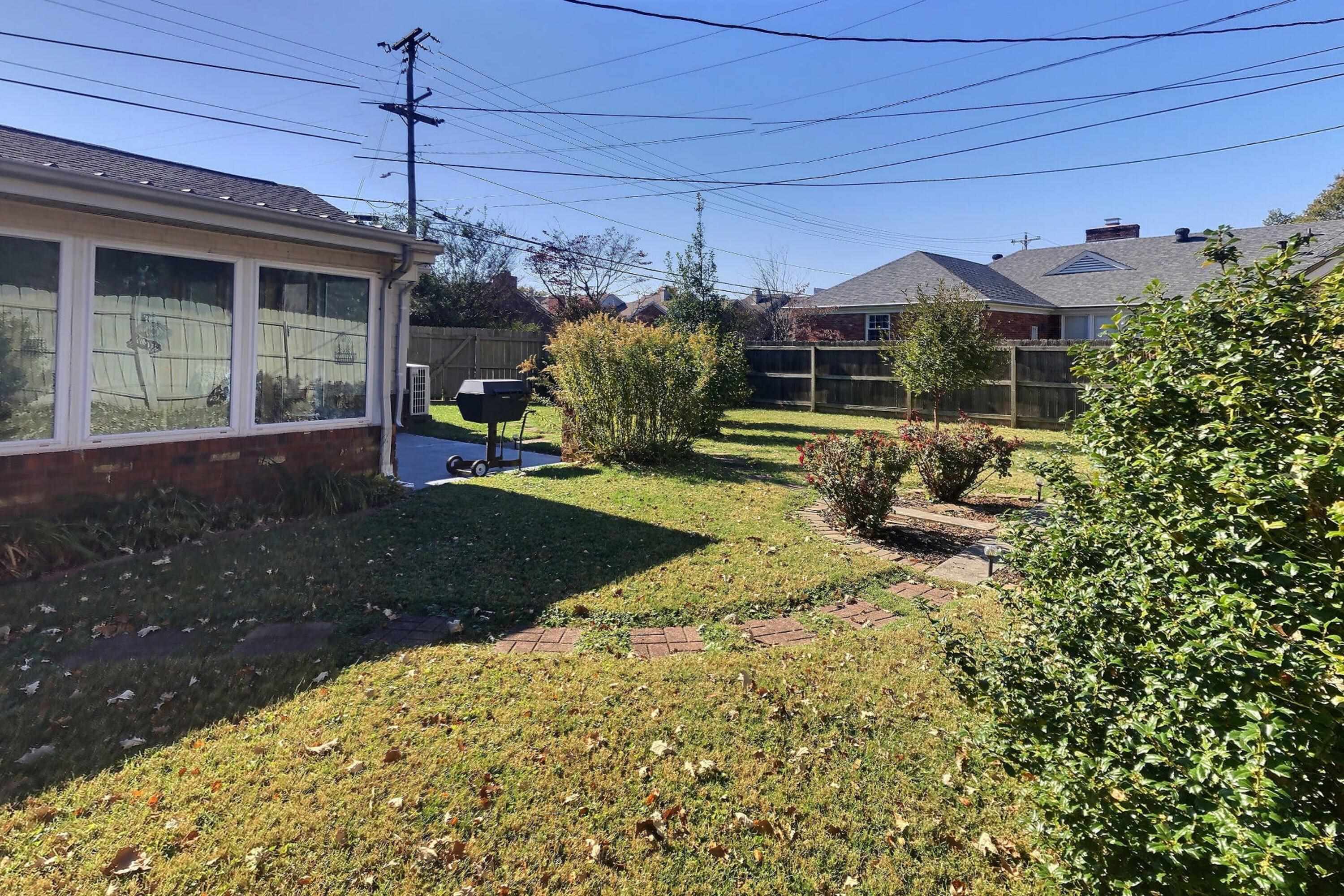 1940 Lewis Lane, Owensboro, Kentucky 42301, 4 Bedrooms Bedrooms, ,2 BathroomsBathrooms,Single Family Residence,For Sale,Lewis Lane,88349