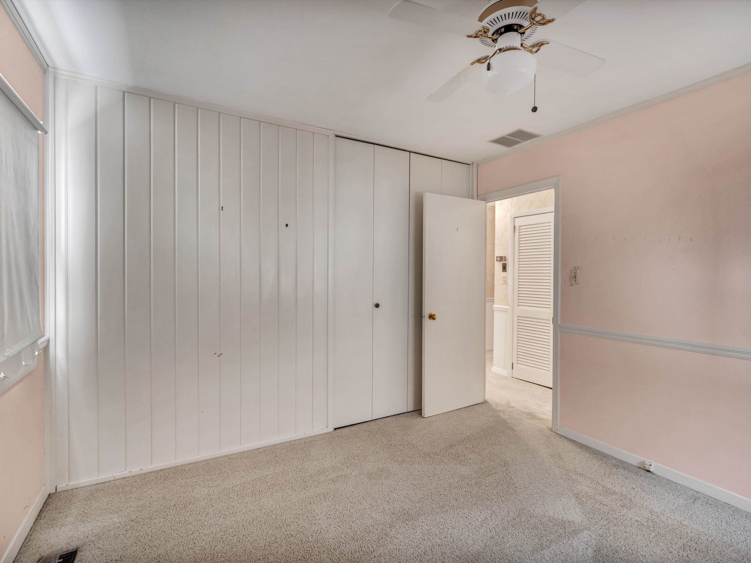 825 Christopher Greenup, Owensboro, Kentucky 42303, 3 Bedrooms Bedrooms, ,1 BathroomBathrooms,Single Family Residence,For Sale,Christopher Greenup,88358