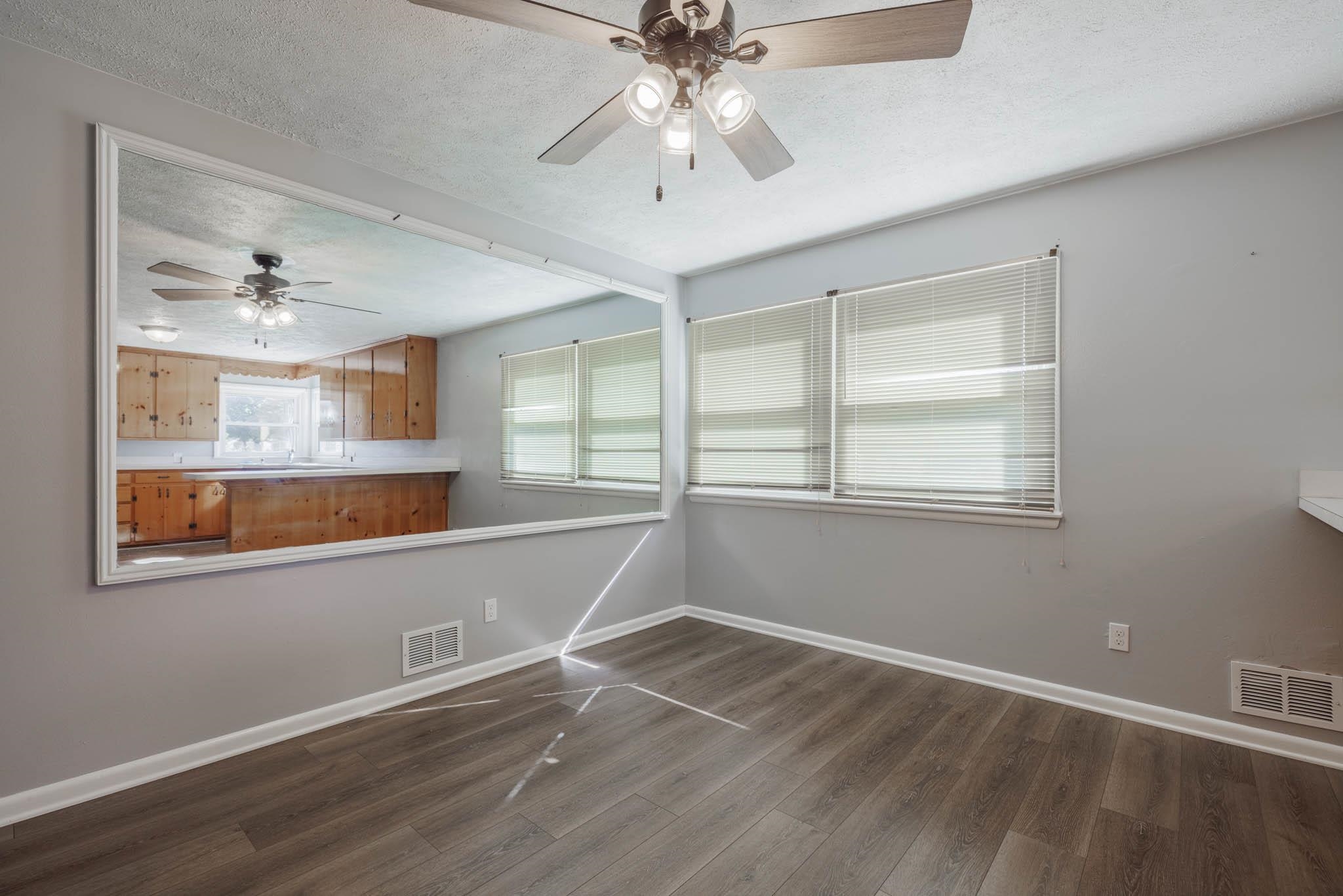 3218 Allen St, Owensboro, Kentucky 42303, 3 Bedrooms Bedrooms, ,1 BathroomBathrooms,Single Family Residence,For Sale,Allen St,88360