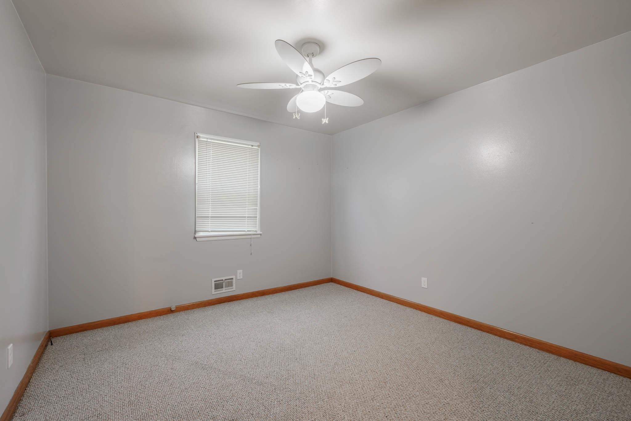 3218 Allen St, Owensboro, Kentucky 42303, 3 Bedrooms Bedrooms, ,1 BathroomBathrooms,Single Family Residence,For Sale,Allen St,88360