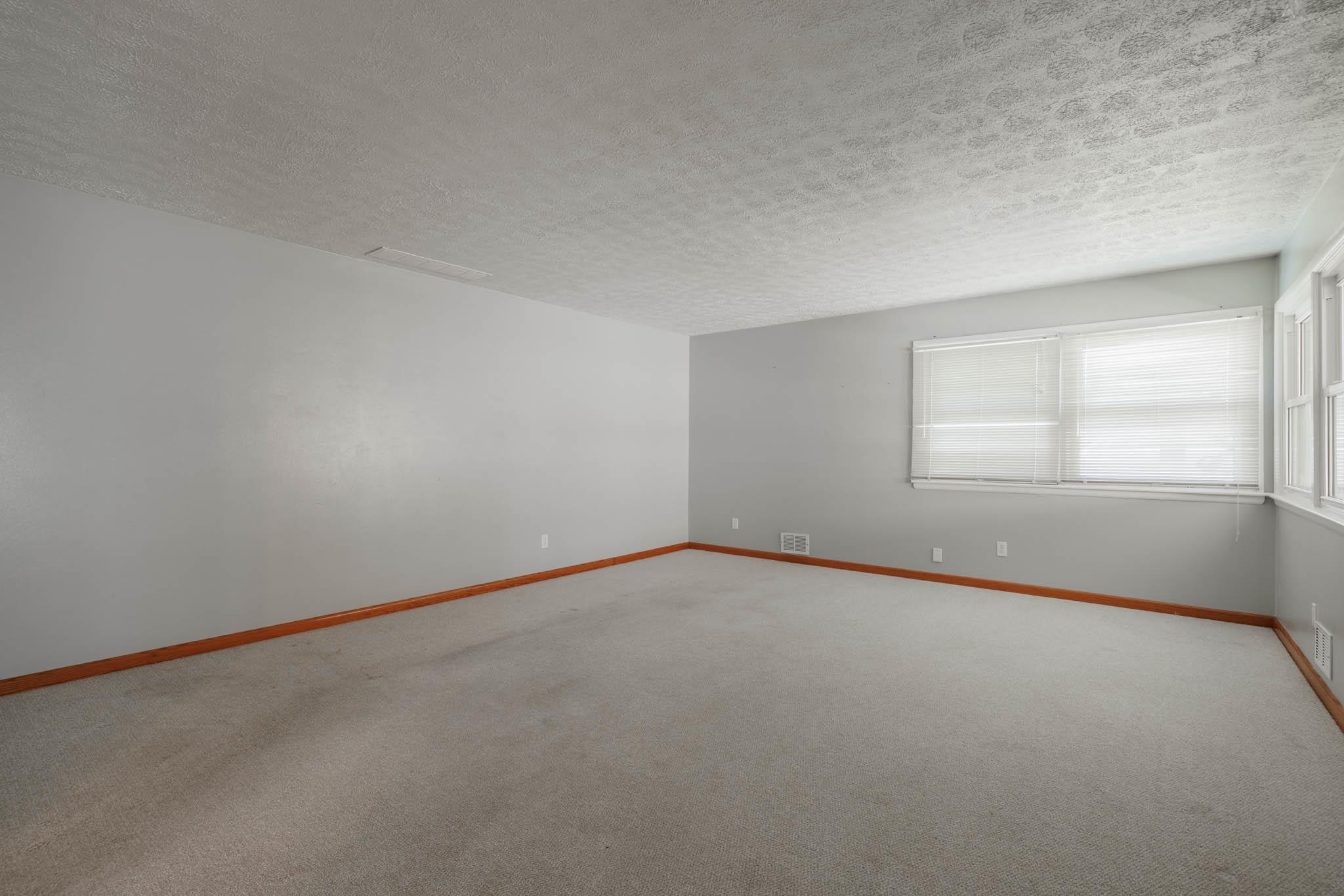 3218 Allen St, Owensboro, Kentucky 42303, 3 Bedrooms Bedrooms, ,1 BathroomBathrooms,Single Family Residence,For Sale,Allen St,88360