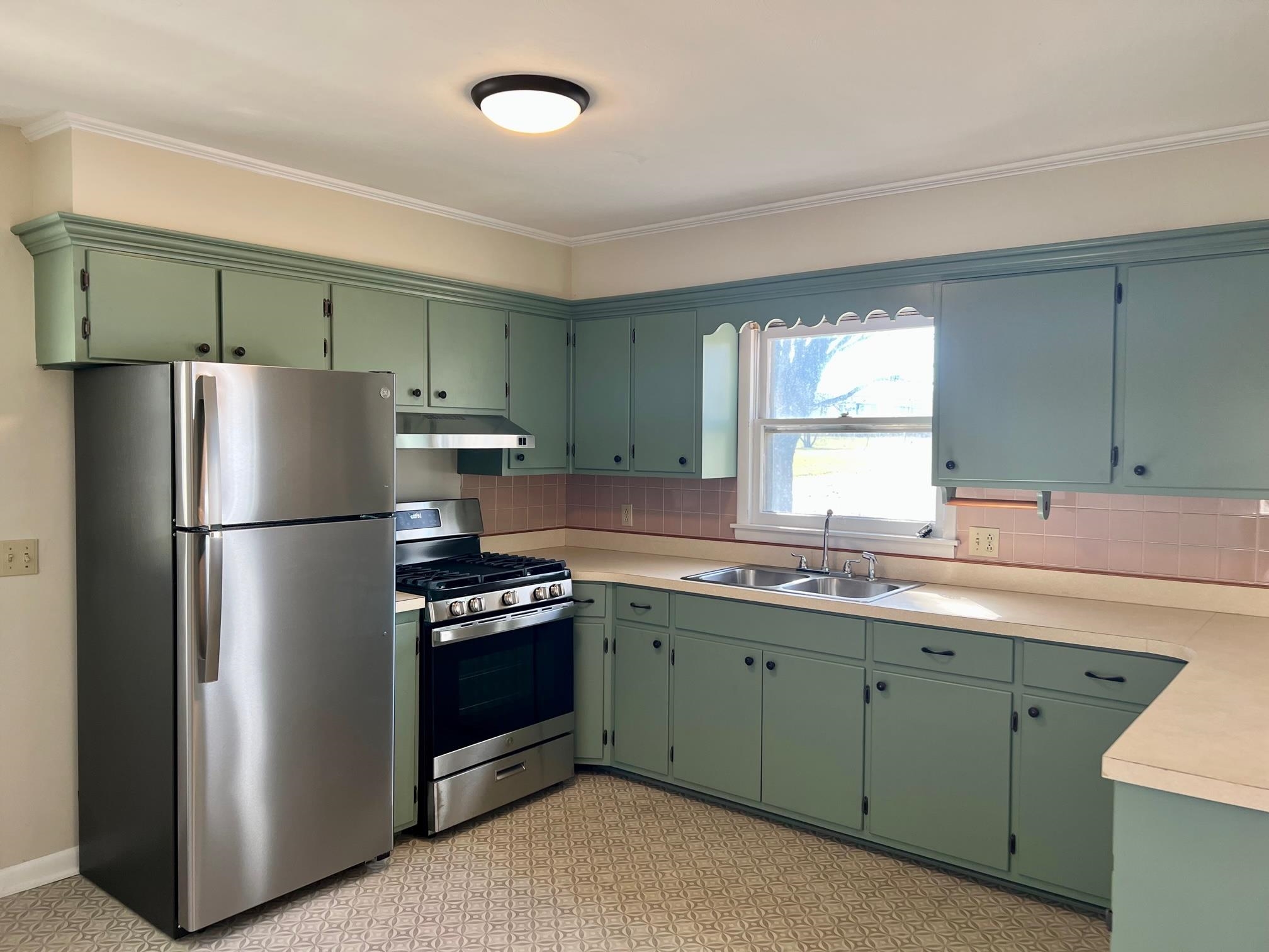 824 main, Beaver Dam, Kentucky 42320, 2 Bedrooms Bedrooms, ,1 BathroomBathrooms,Single Family Residence,For Sale,main,88361