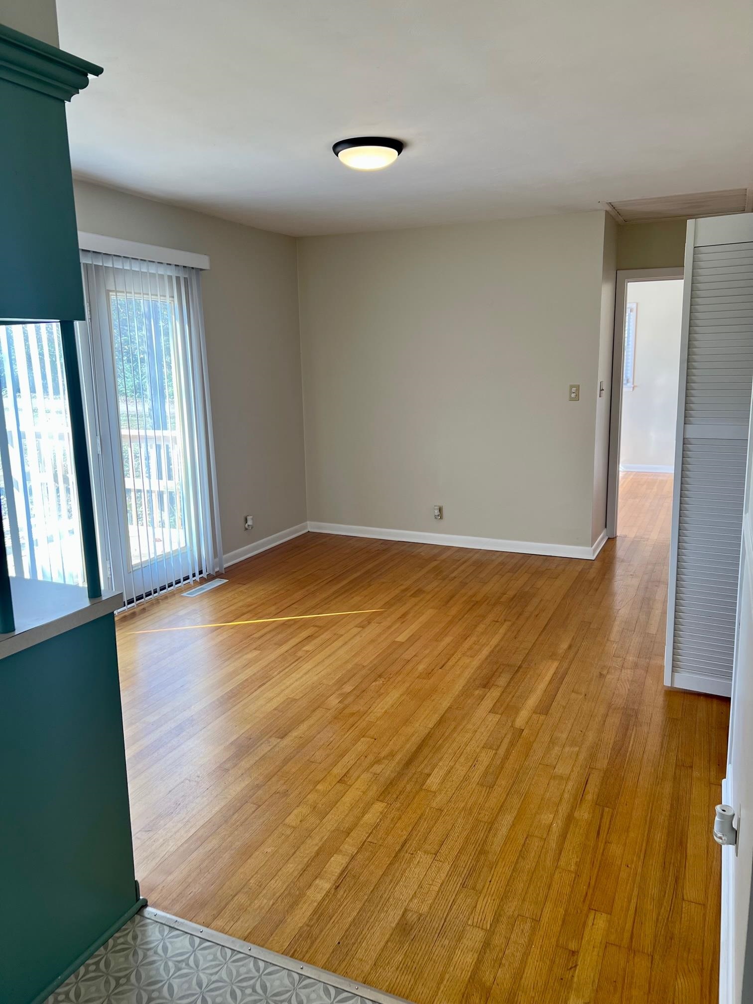 824 main, Beaver Dam, Kentucky 42320, 2 Bedrooms Bedrooms, ,1 BathroomBathrooms,Single Family Residence,For Sale,main,88361